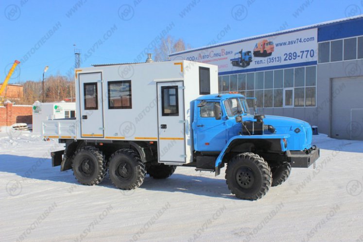 Транспортно-бытовой автомобиль ТБМ Урал 4320-1112-71М с бортовой платформой 0