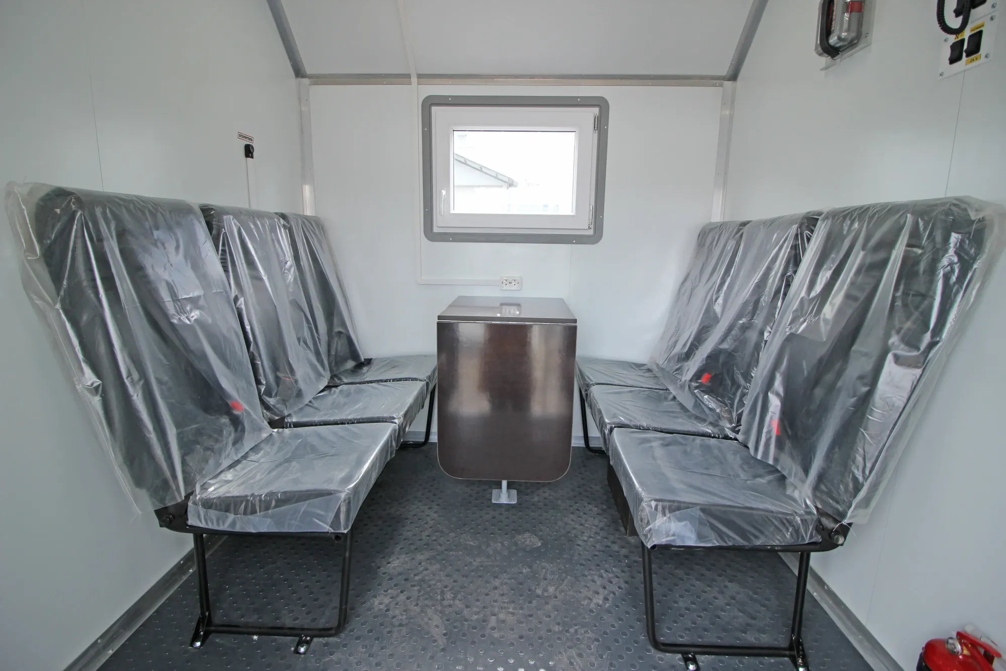 АРОК BeiBen 2538AТ с КМУ ИМ 77 4