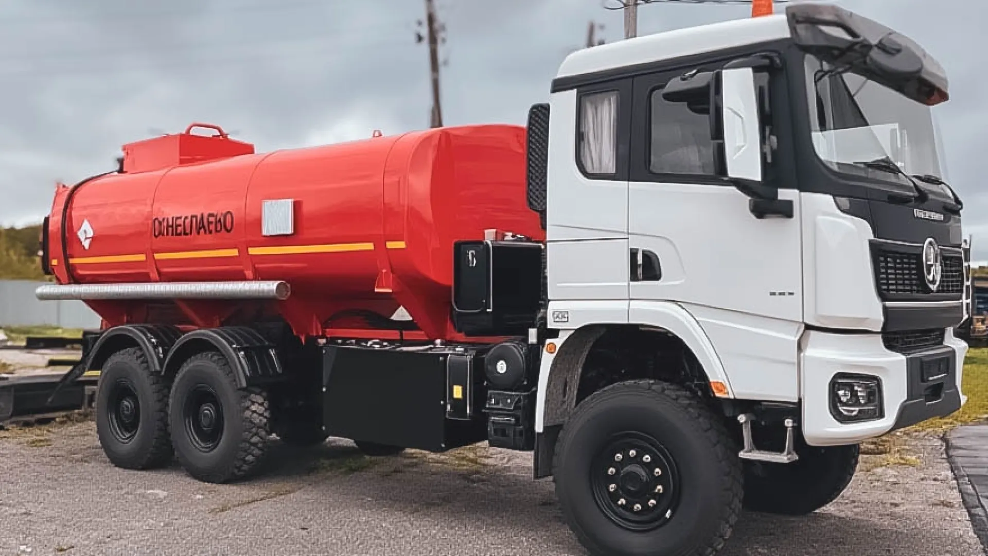 Автотопливозаправщик АТЗ-18 Shacman X3000 6х6 (односкатная ошиновка) 0
