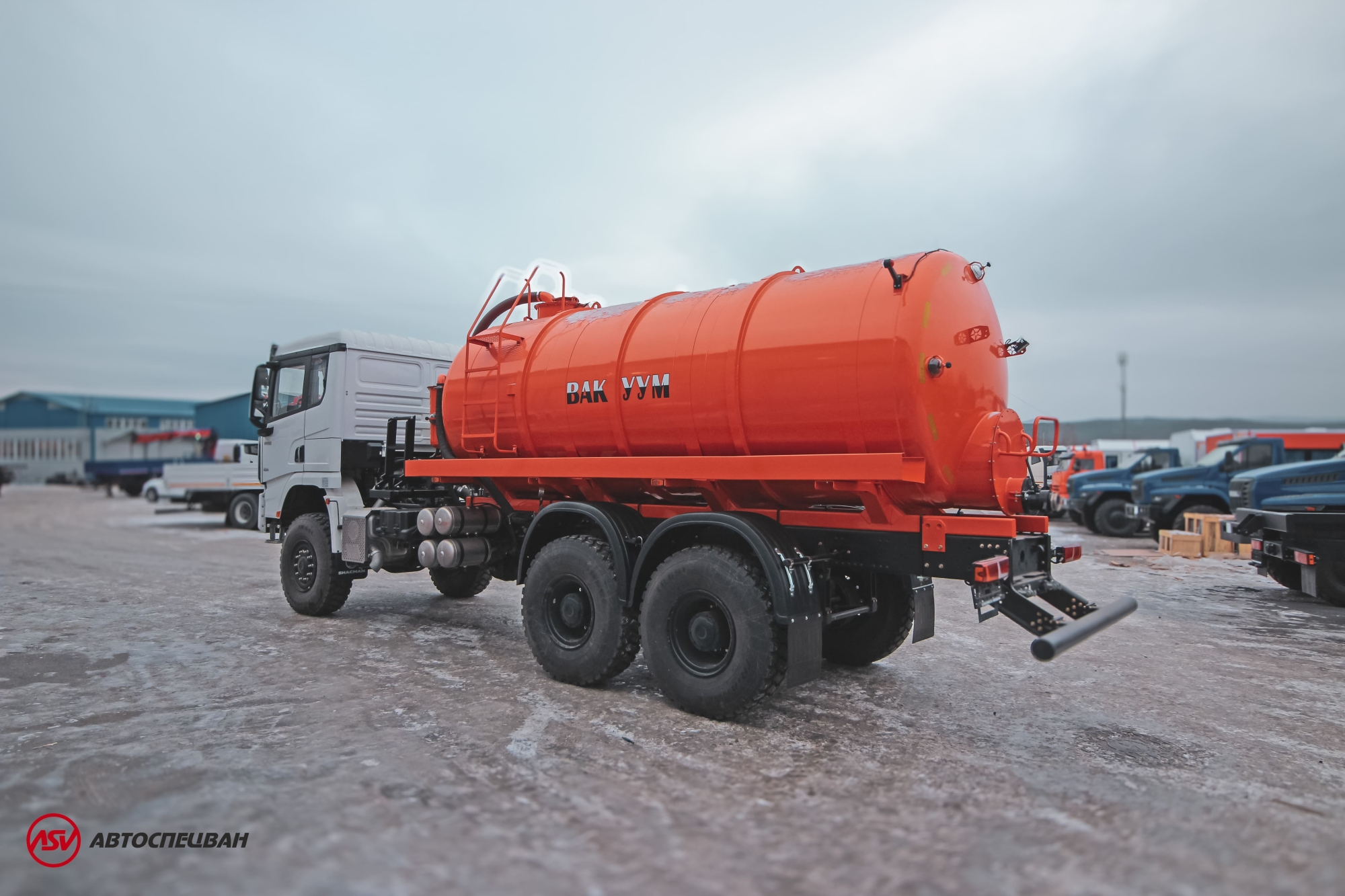 Автоцистерна вакуумная МВ-15 на шасси SHACMAN SX32586V385 6Х6 3