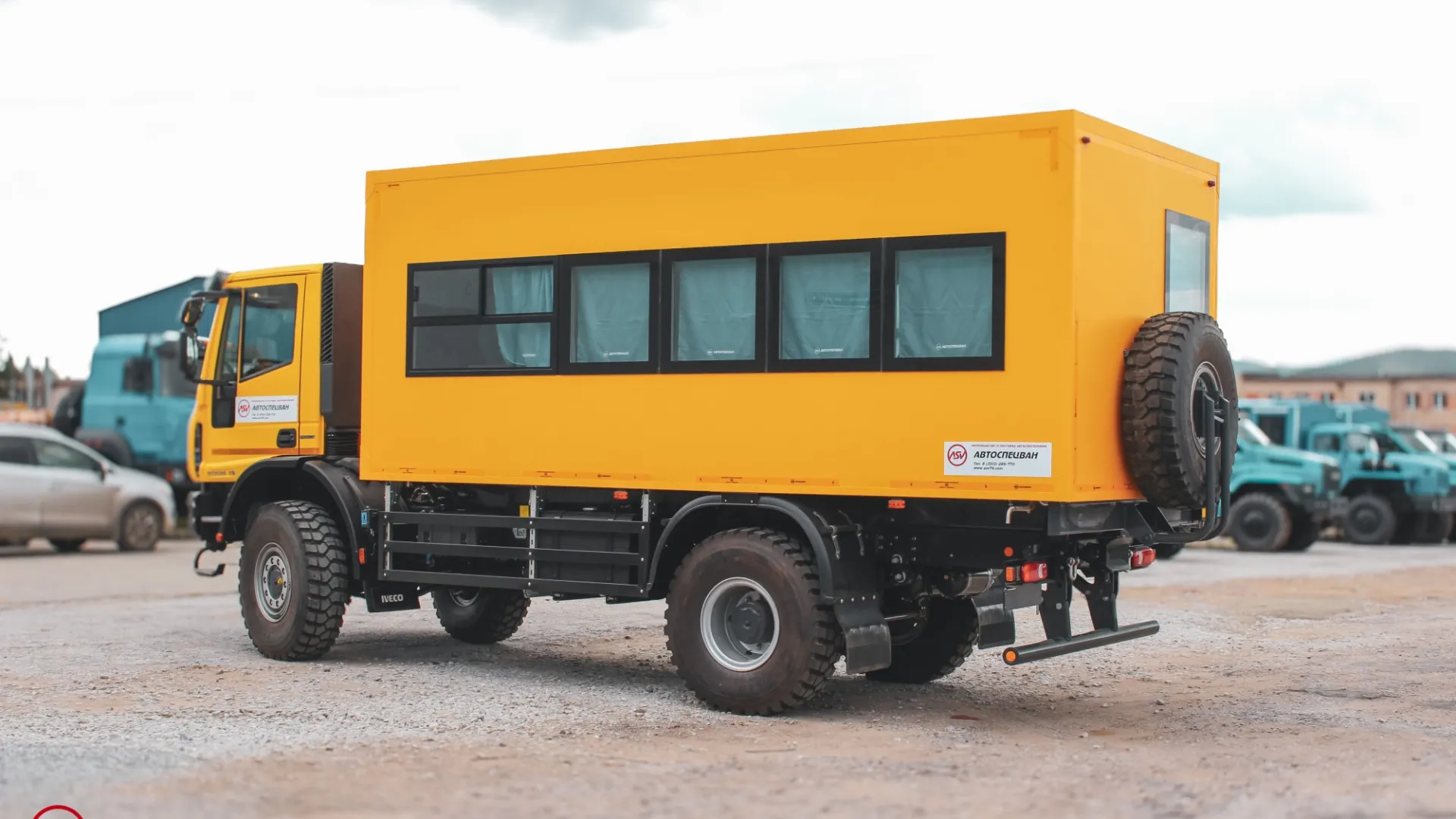 Вахтовый автобус Iveco Cargo MLC150E28WS, 22 места 2