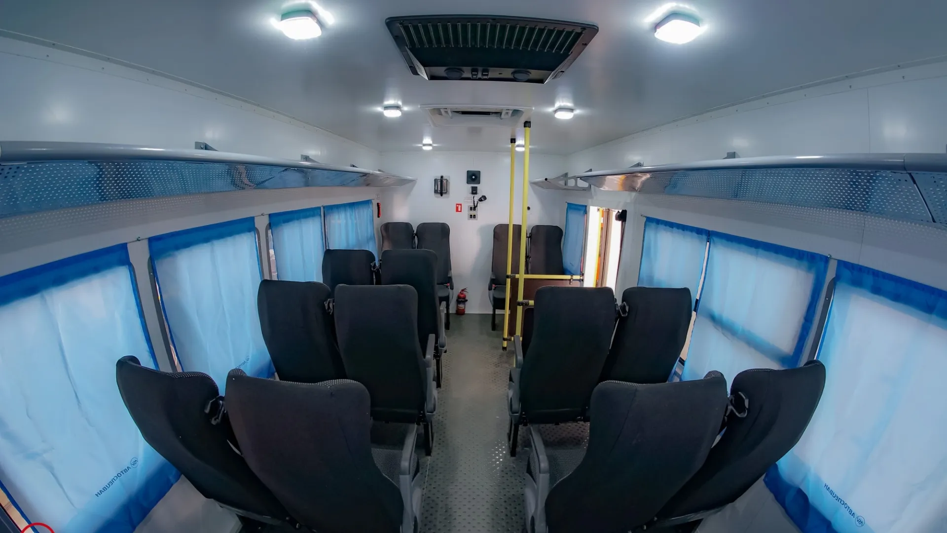 Вахтовый автобус Iveco Cargo MLC150E28WS, 22 места 4