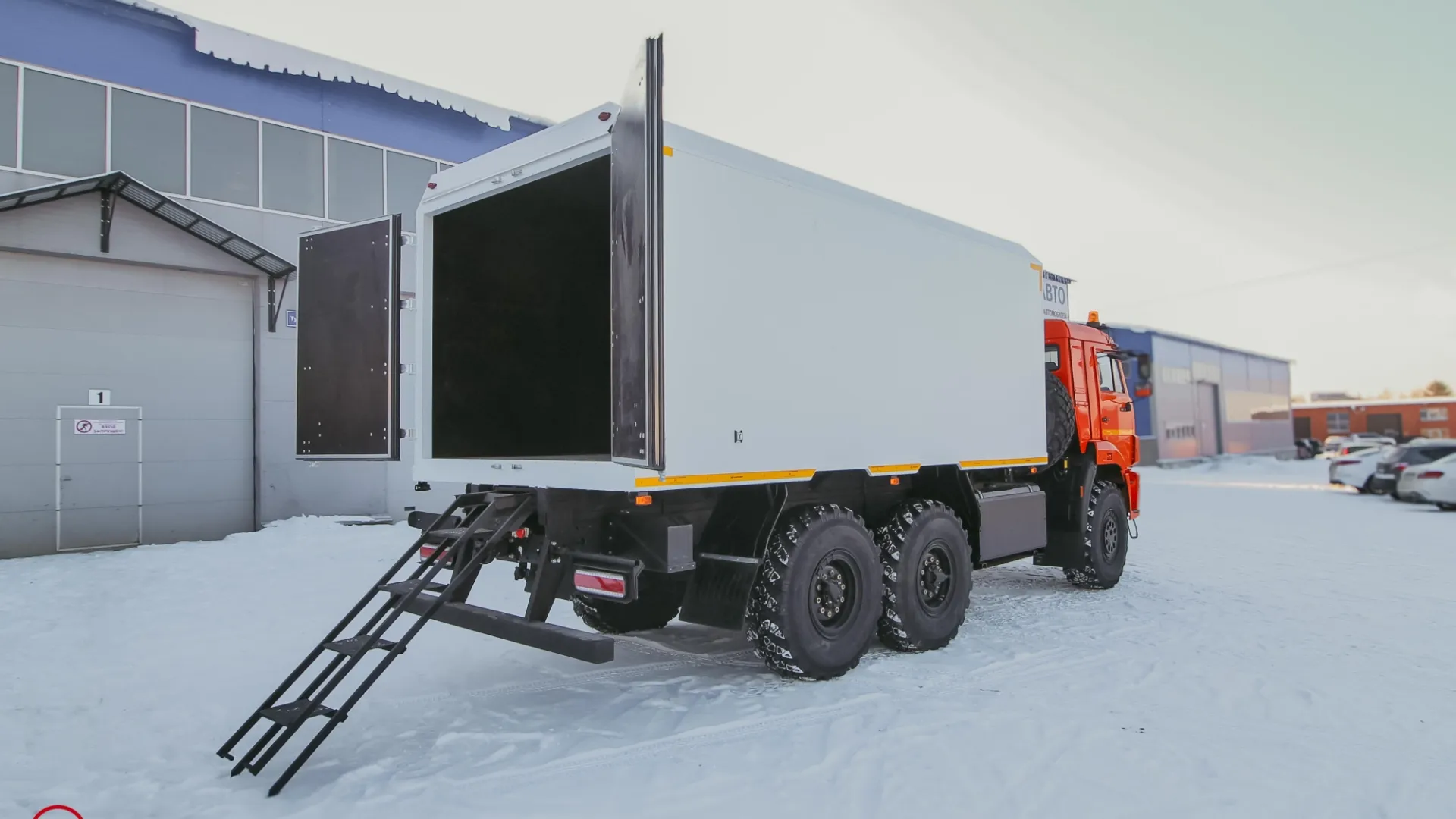 Автомобиль для взрывчатых веществ на КамАЗ 43118-3027-50 5