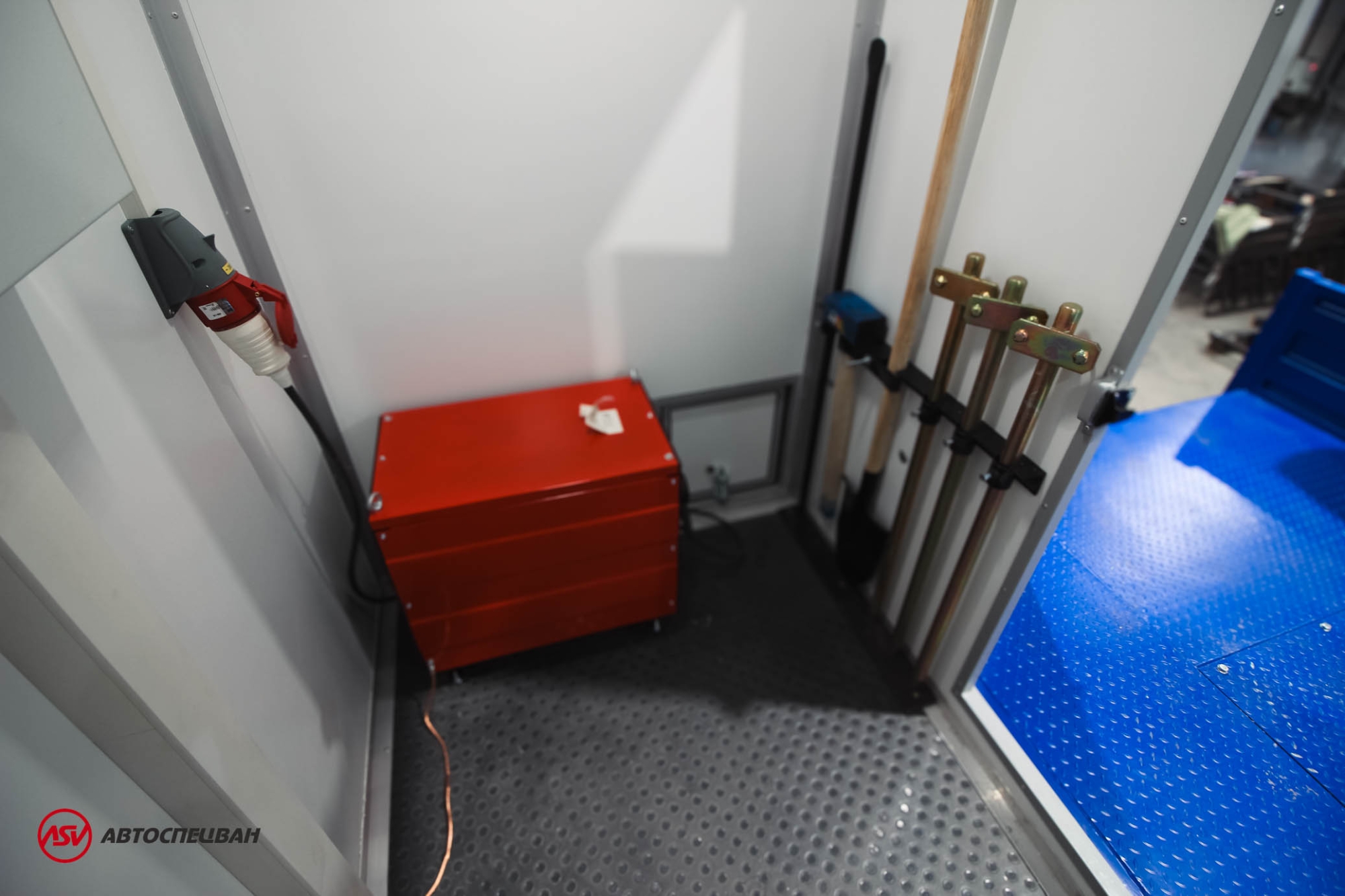 Агрегат наземного ремонта водоводов АНРВ Урал 4320-4152-81Е5 с КМУ ИМ-50 7