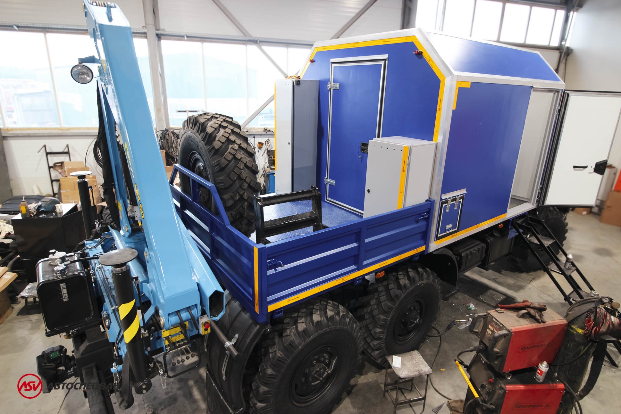 Агрегат наземного ремонта водоводов АНРВ Урал 4320-4152-81Е5 с КМУ ИМ-50 8