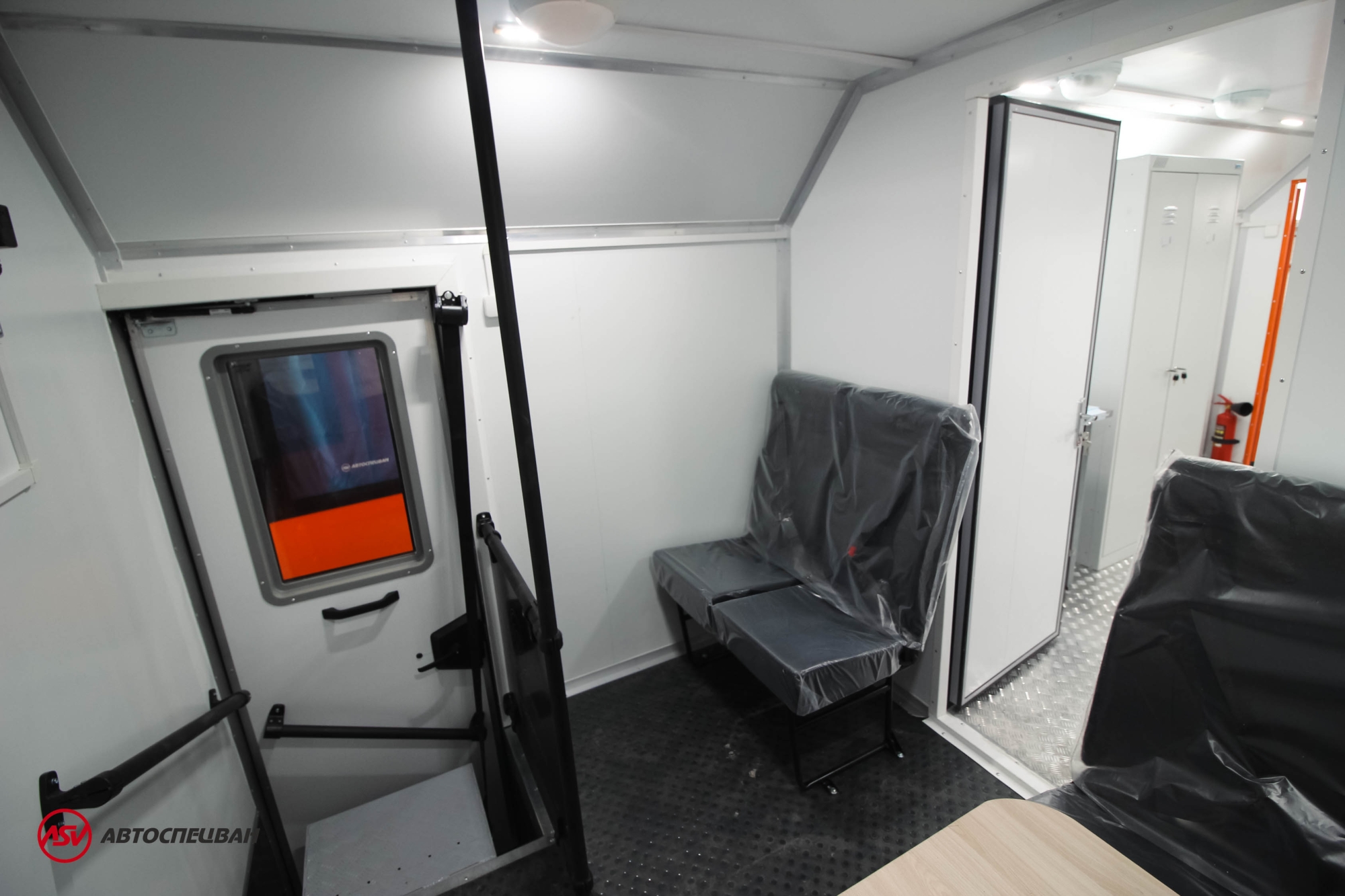 Передвижная мастерская ПАРМ АСВ 7722G4 Урал-NEXT4320-6952-72(Е5)Г38 с отсеком для перевозки людей 9
