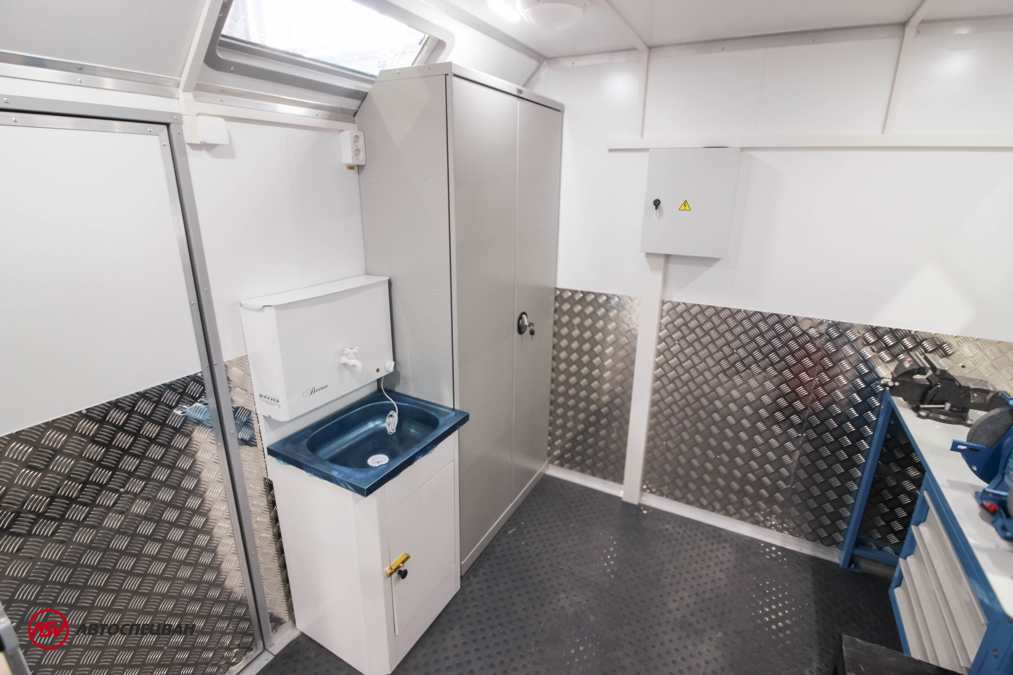 Передвижная мастерская ПАРМ Урал 4320-1912-60 (Евро-5) с бортовой платформой и КМУ ИМ-25 6