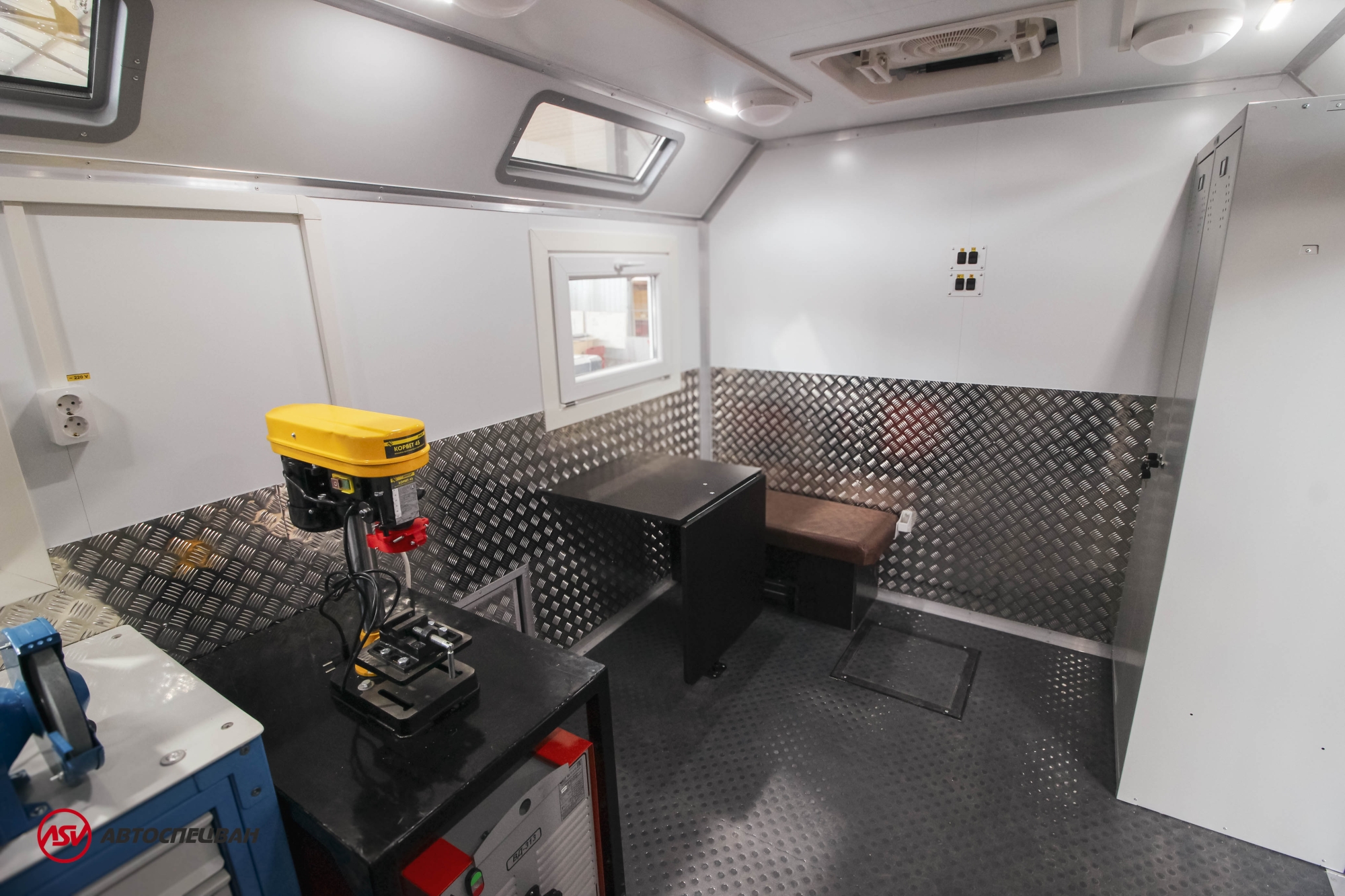 Передвижная мастерская ПАРМ Урал 4320-1912-60 (Евро-5) с бортовой платформой и КМУ ИМ-25 8