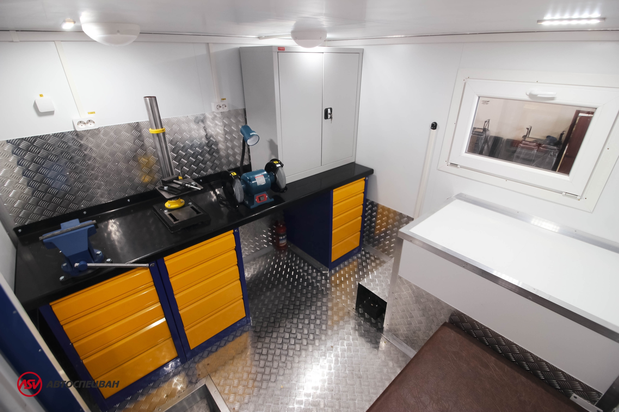 Передвижная мастерская ПАРМ АСВ 7721P4 КАМАЗ 43118-3086-50 с КМУ ИМ-150 12