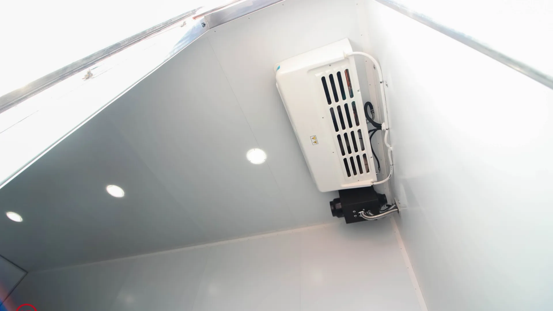 Рефрижератор с гидробортом ZEPRO и ХОУ Thermo King на шасси КамАЗ 43118-3027-50 6