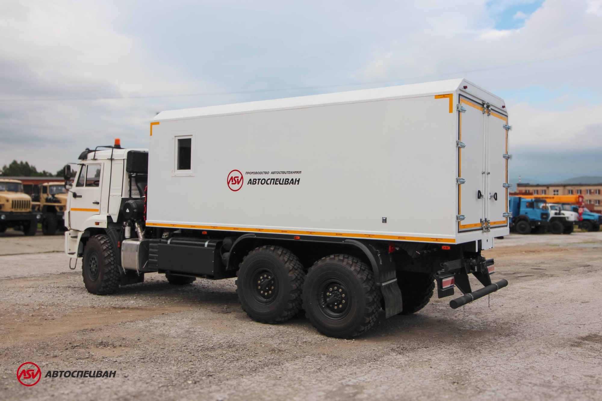 Автомобиль для взрывчатых веществ КамАЗ-43118-3027-50 3