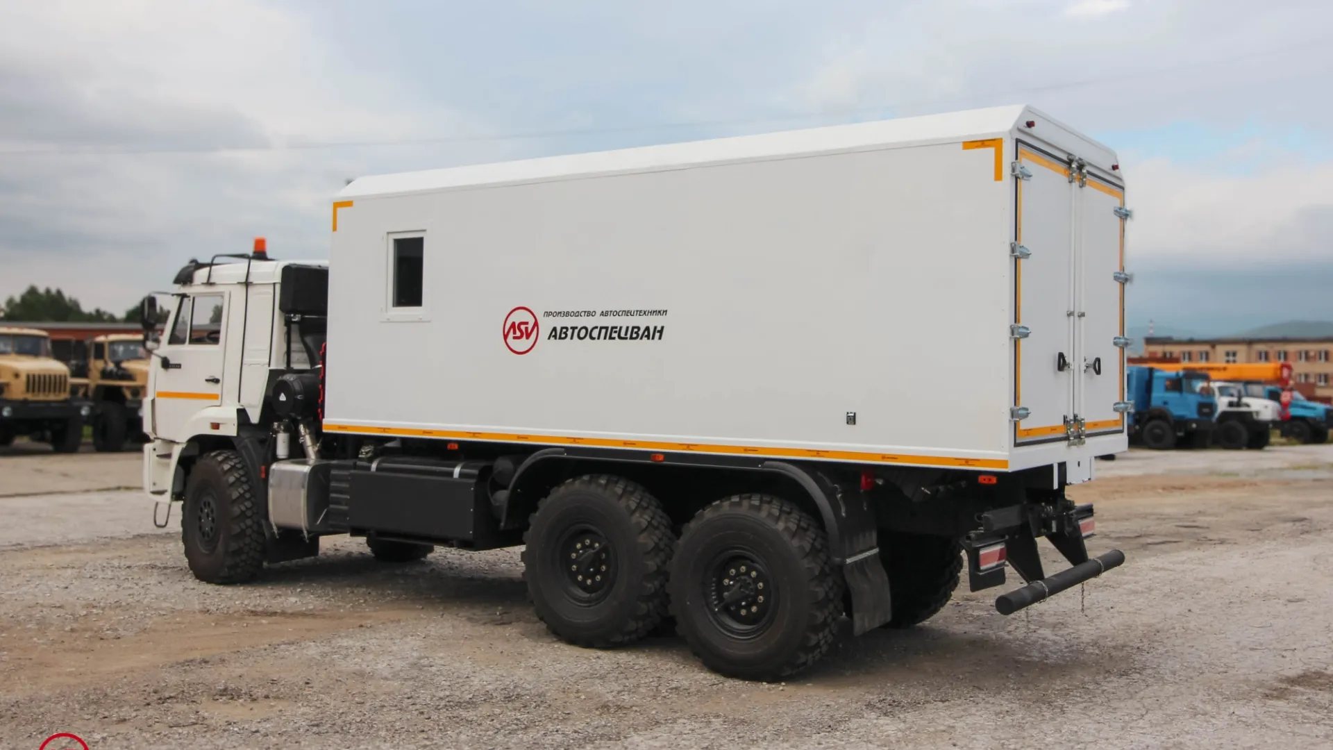 Автомобиль для взрывчатых веществ КамАЗ-43118-3027-50 3