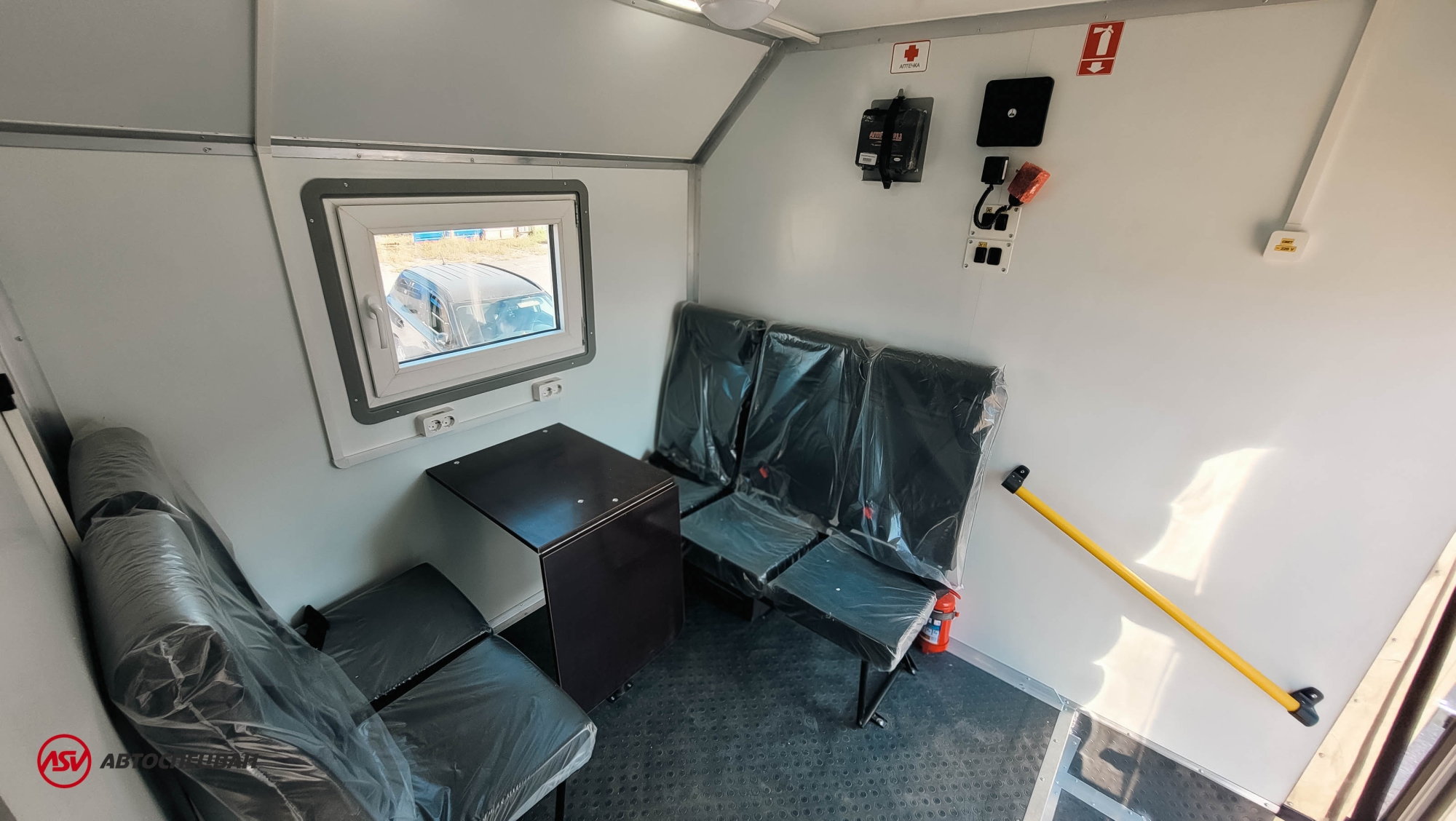 Агрегат ремонта и обслуживания качалок АРОК Камаз 43118-3027-50 с КМУ AmcoVeba 815/2S 7