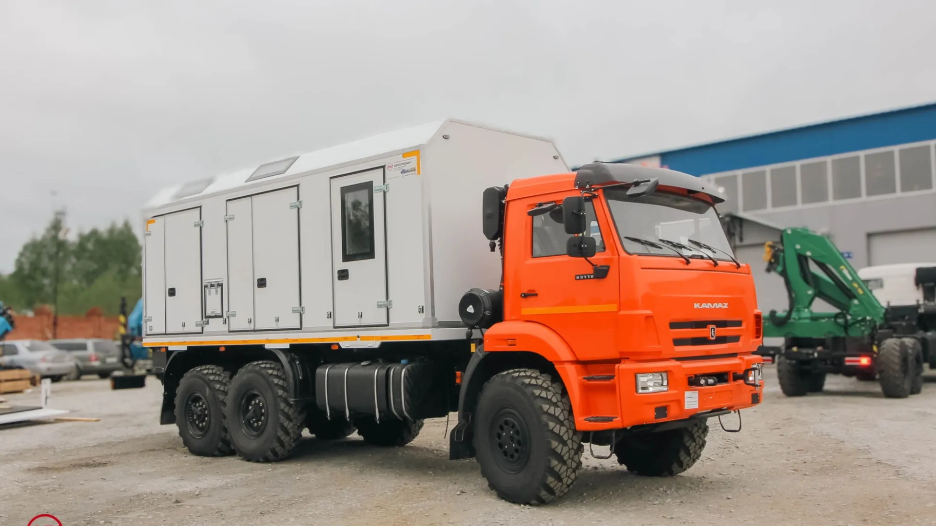 Передвижная мастерская ПАРМ КамАЗ 43118-3027-50 с КМУ ИМ-50 0