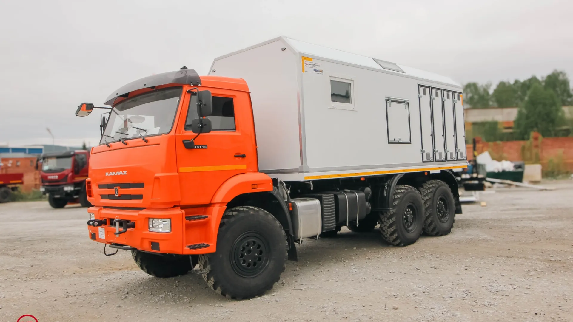 Передвижная мастерская ПАРМ КамАЗ 43118-3027-50 с КМУ ИМ-50 6