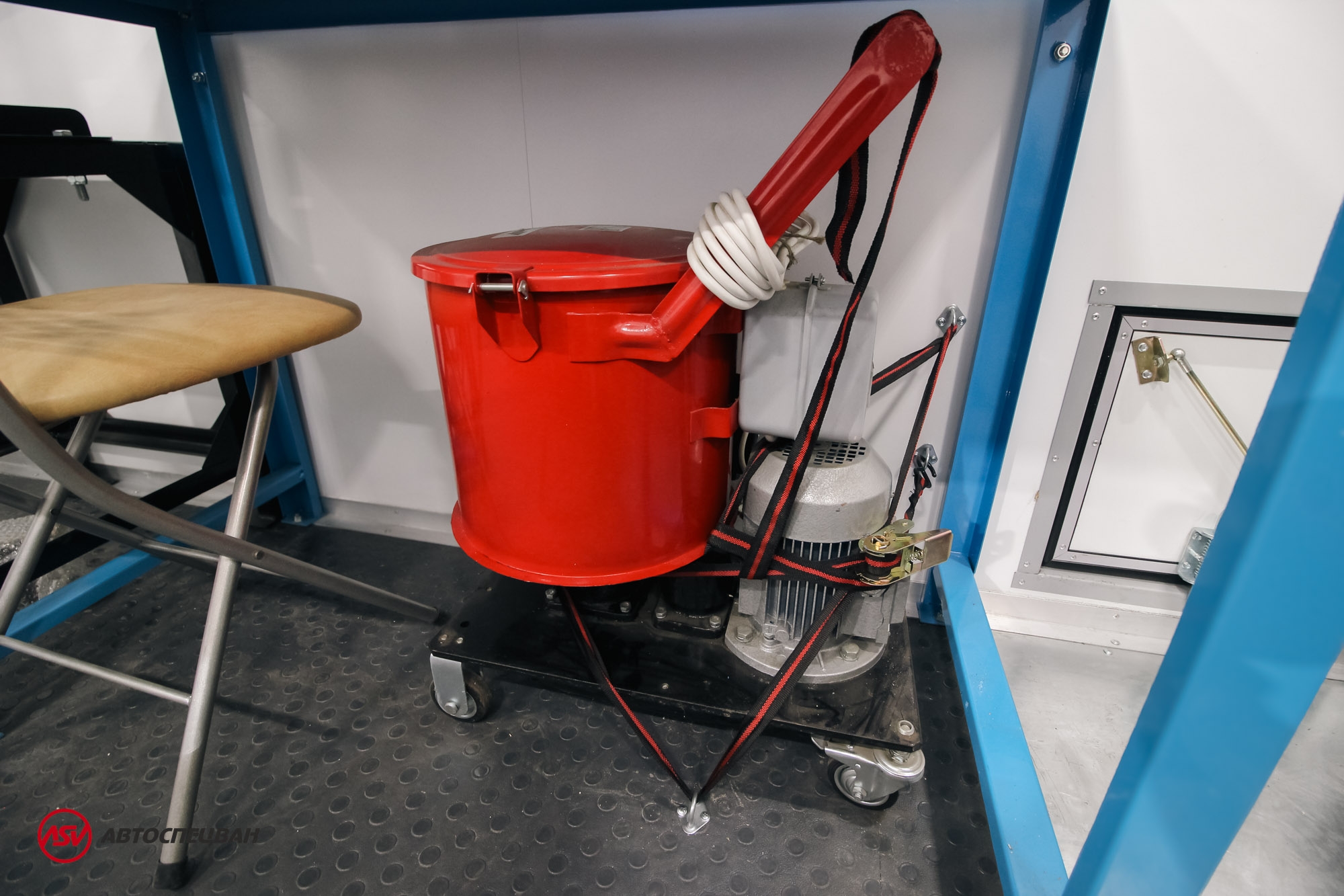 Передвижная мастерская ПАРМ Урал 4320-4151-81Е5 с токарным станком и КМУ ИМ-95 11