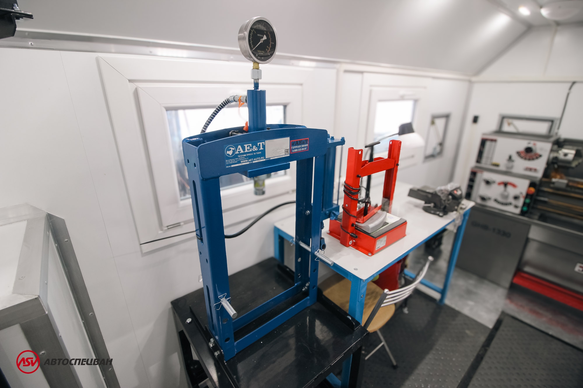 Передвижная мастерская ПАРМ Урал 4320-4151-81Е5 с токарным станком и КМУ ИМ-95 13