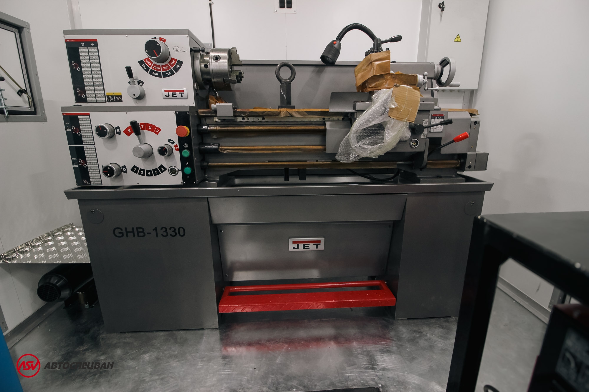 Передвижная мастерская ПАРМ Урал 4320-4151-81Е5 с токарным станком и КМУ ИМ-95 15