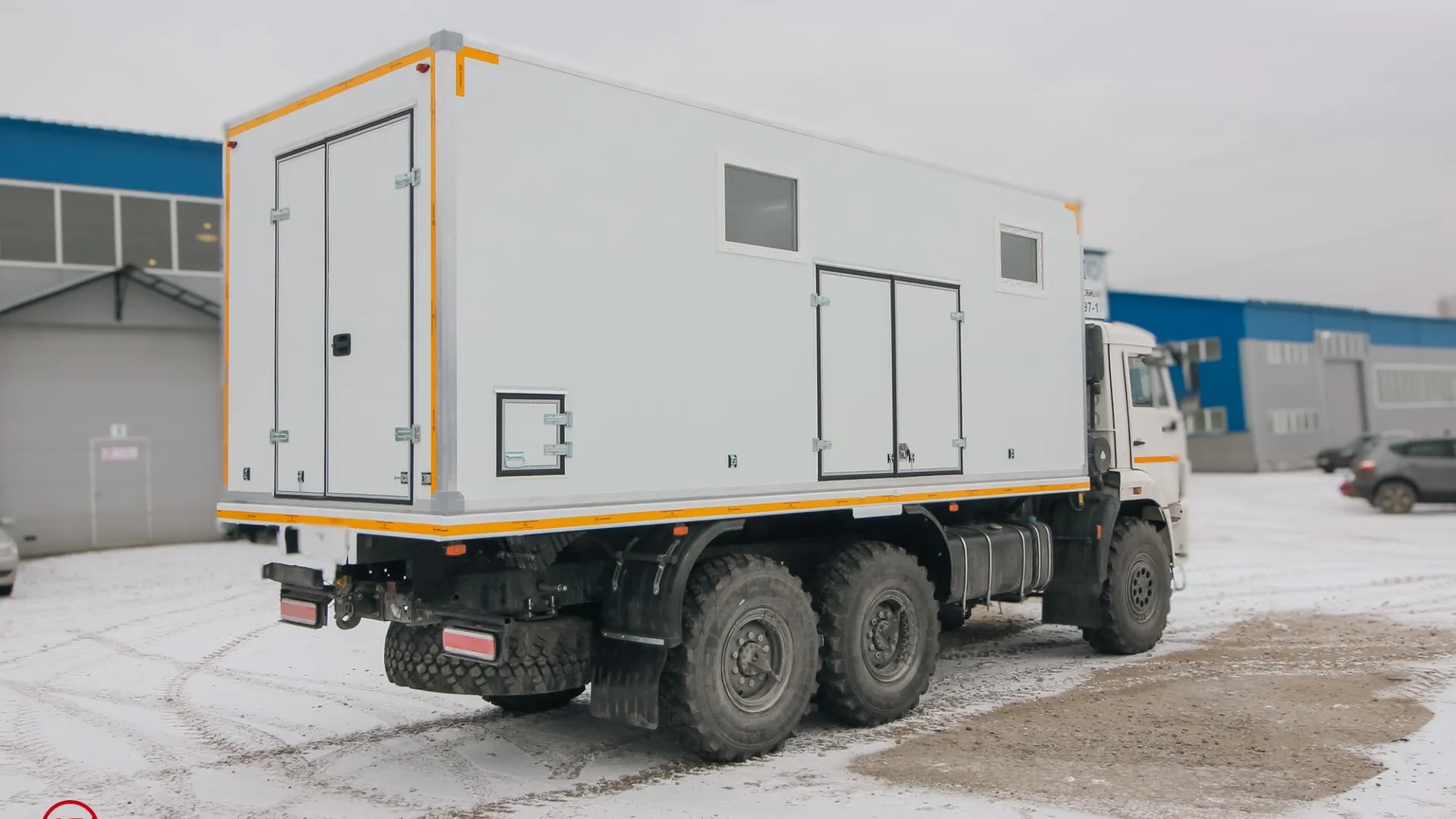 Передвижная мастерская ПАРМ АСВ КАМАЗ 43118-3027-50 с жилым отсеком 1