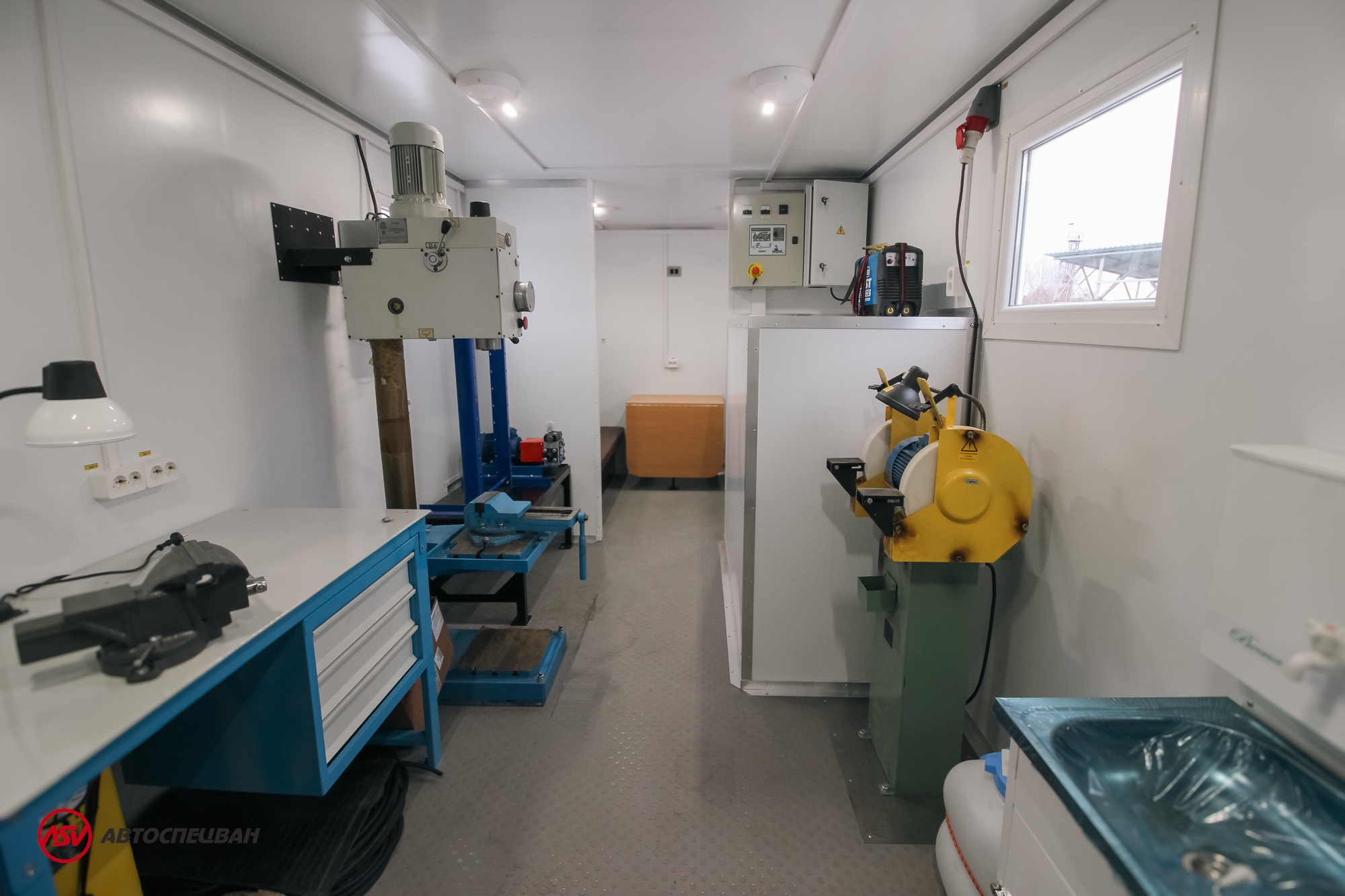 Передвижная мастерская ПАРМ АСВ КАМАЗ 43118-3027-50 с жилым отсеком 9