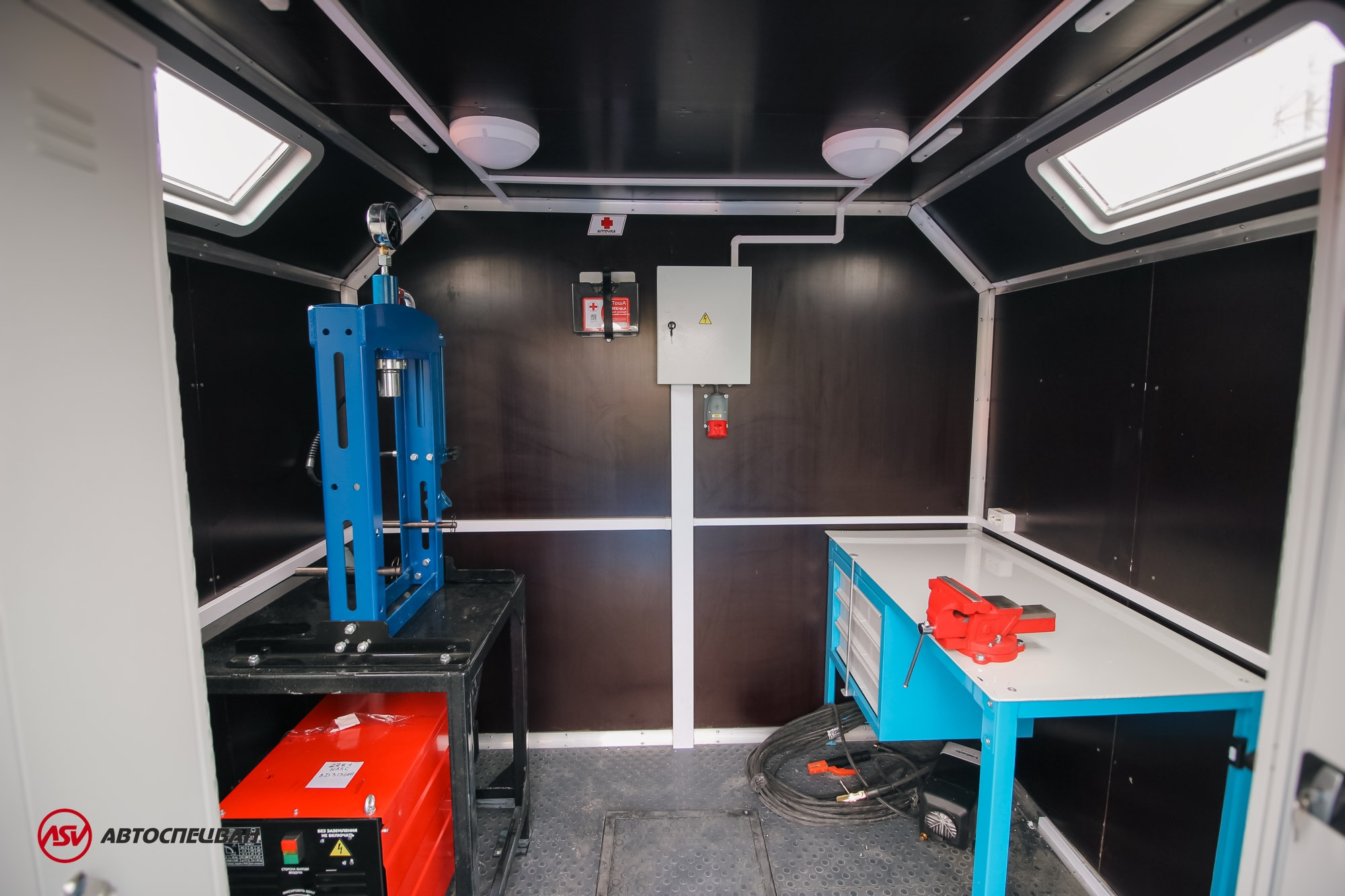 ПАРМ КамАЗ 43118-3027-50 с КМУ ИМ-25 4