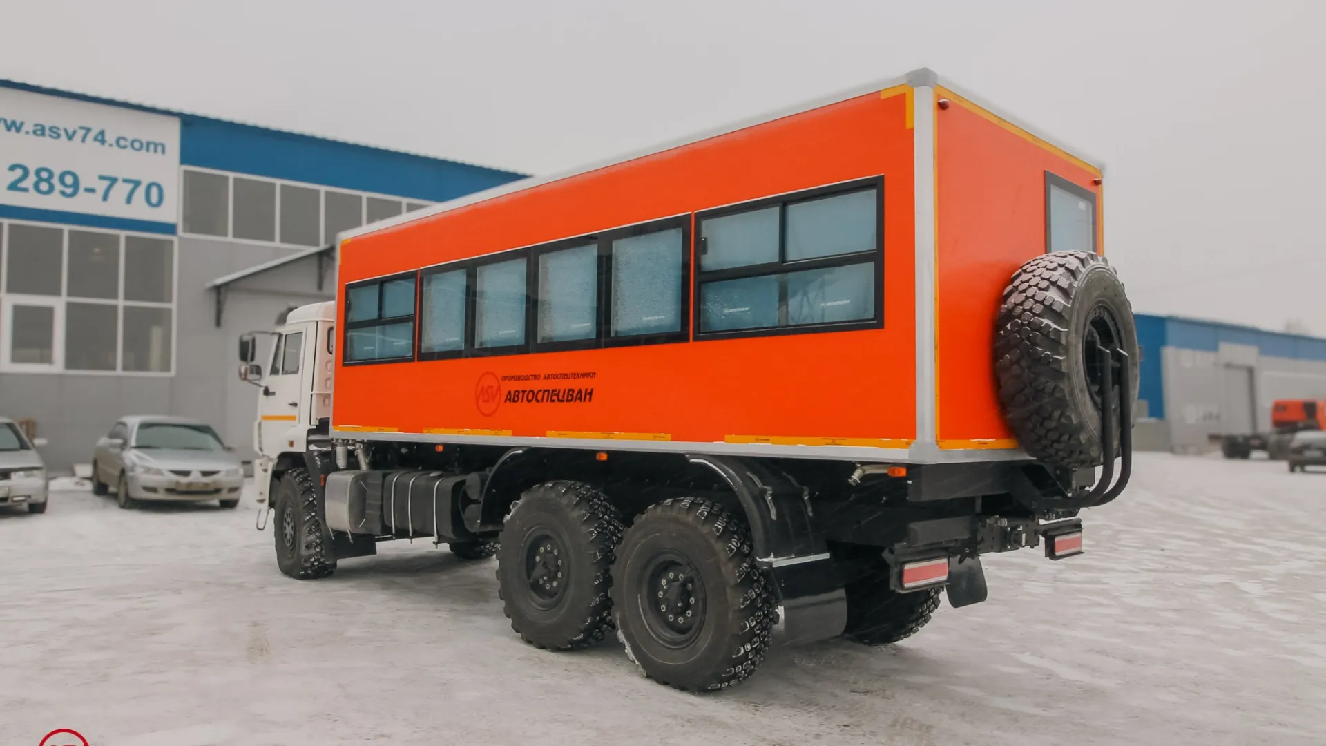 Вахтовый автобус КАМАЗ 43118-3027-50, 28 мест 3