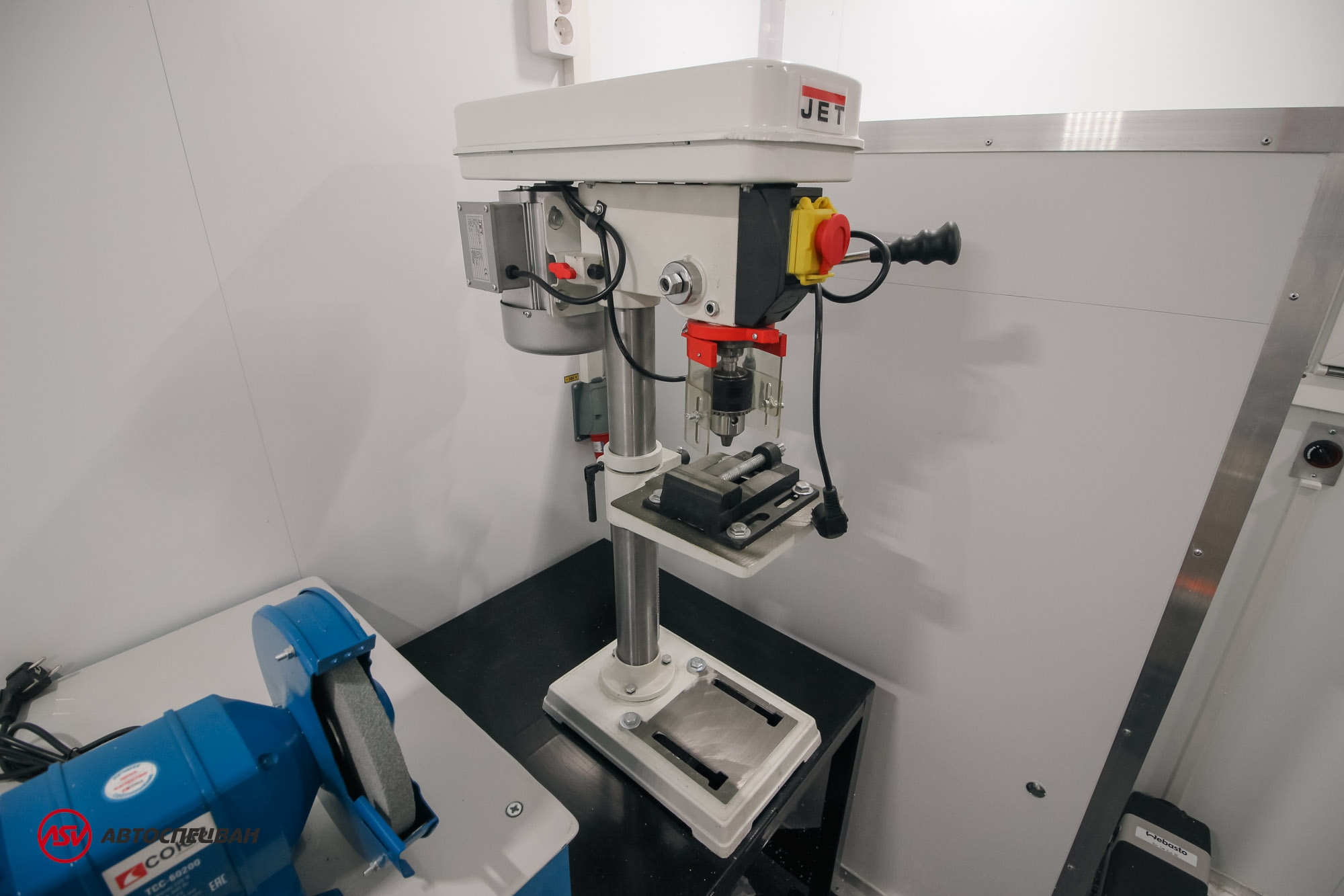 Передвижная мастерская ПАРМ КамАЗ 43118-3027-50 с токарным станком и КМУ ИМ-95 6