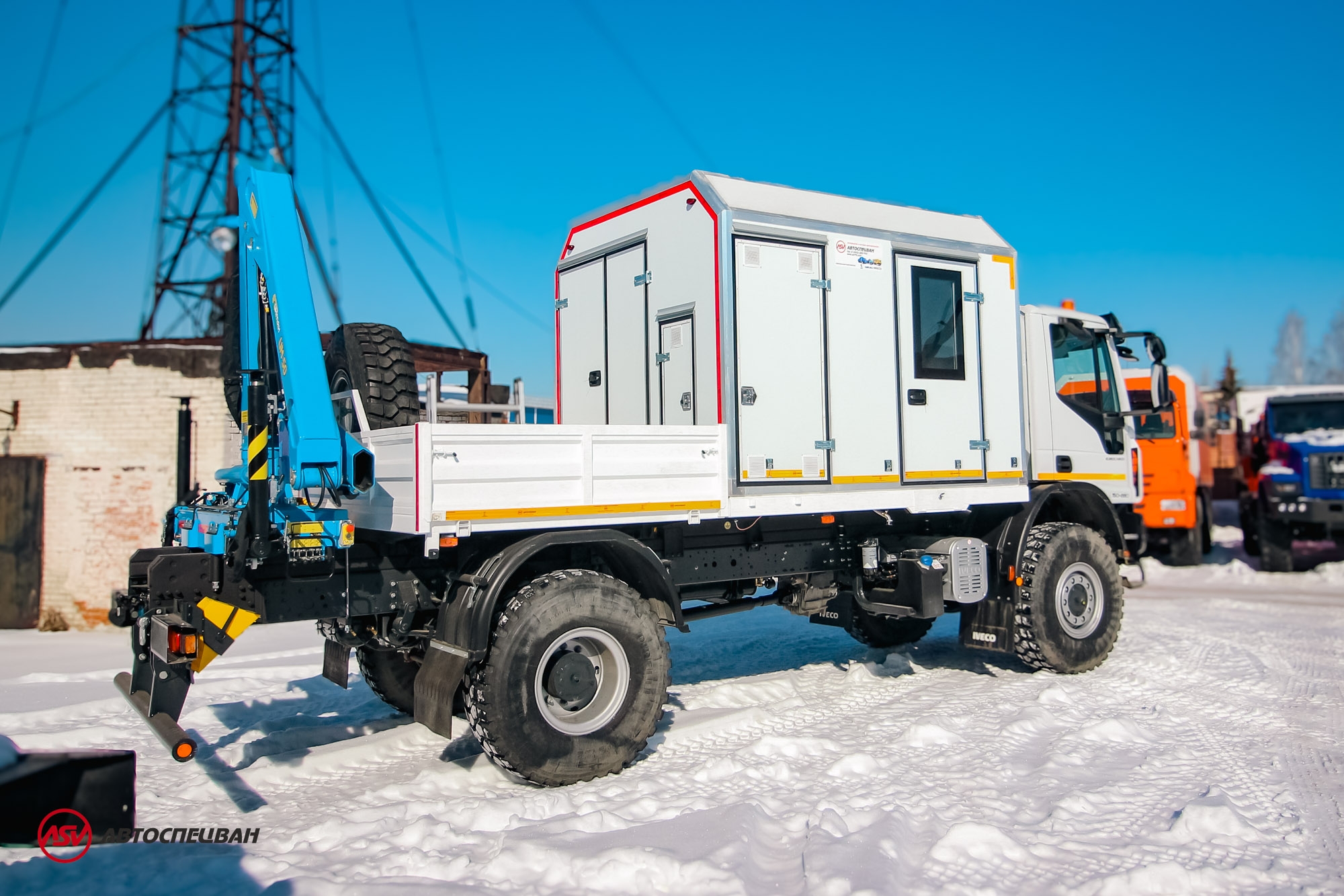 Передвижная мастерская ПАРМ на шасси Iveco АМТ EuroCargo MLC150 c бортовой платформой и КМУ ИМ-50 3