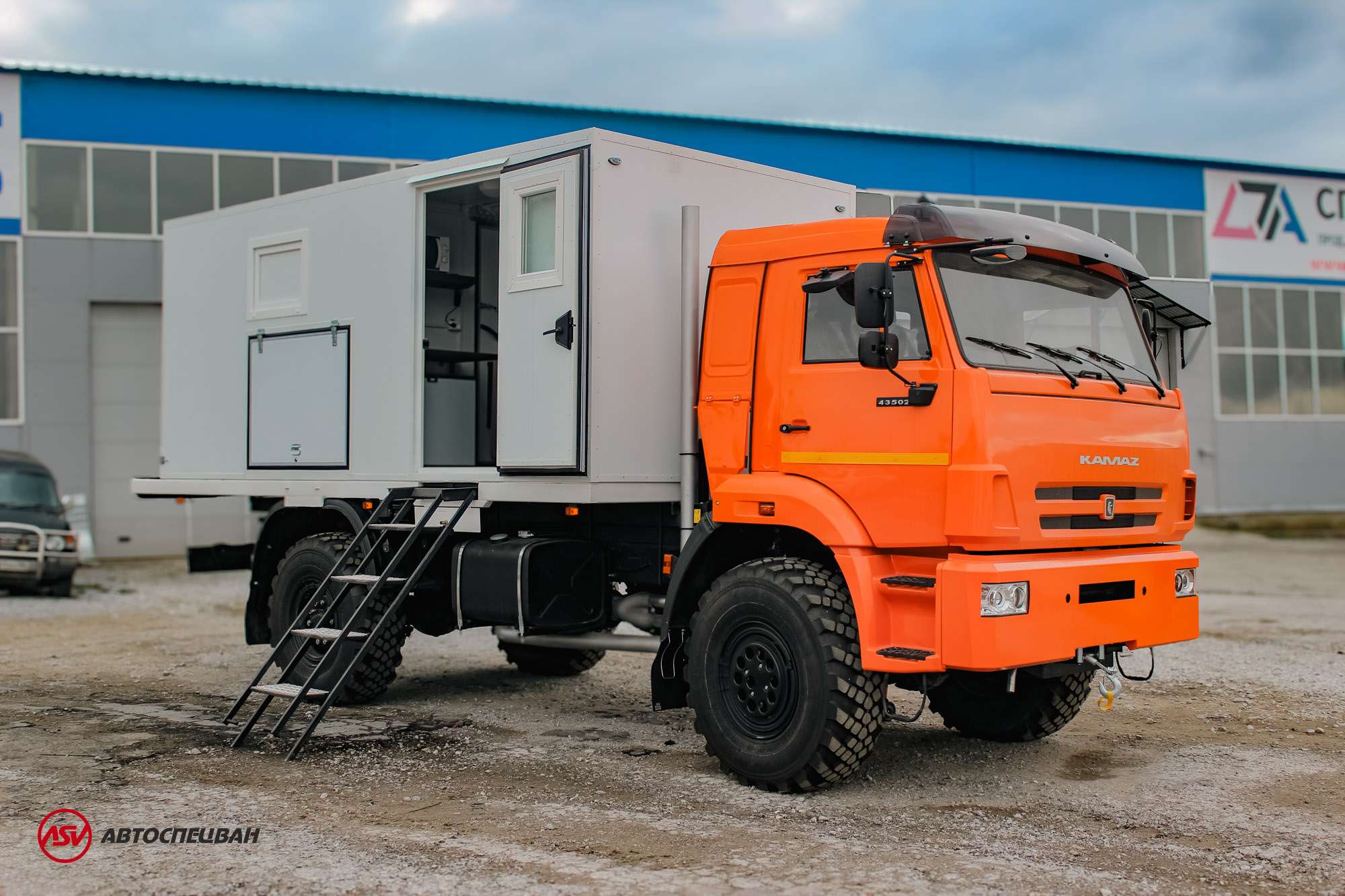 Передвижная проявочная лаборатория КамАЗ 43502 3