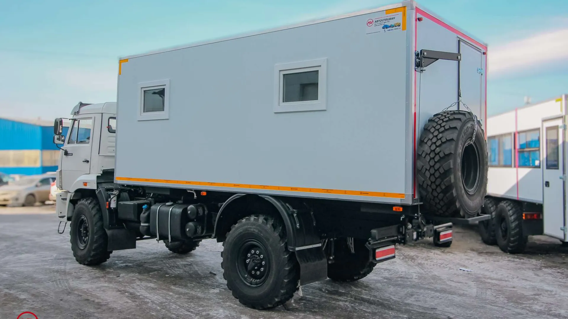 Передвижная столовая (12 мест) на шасси Камаз 43502-66 7
