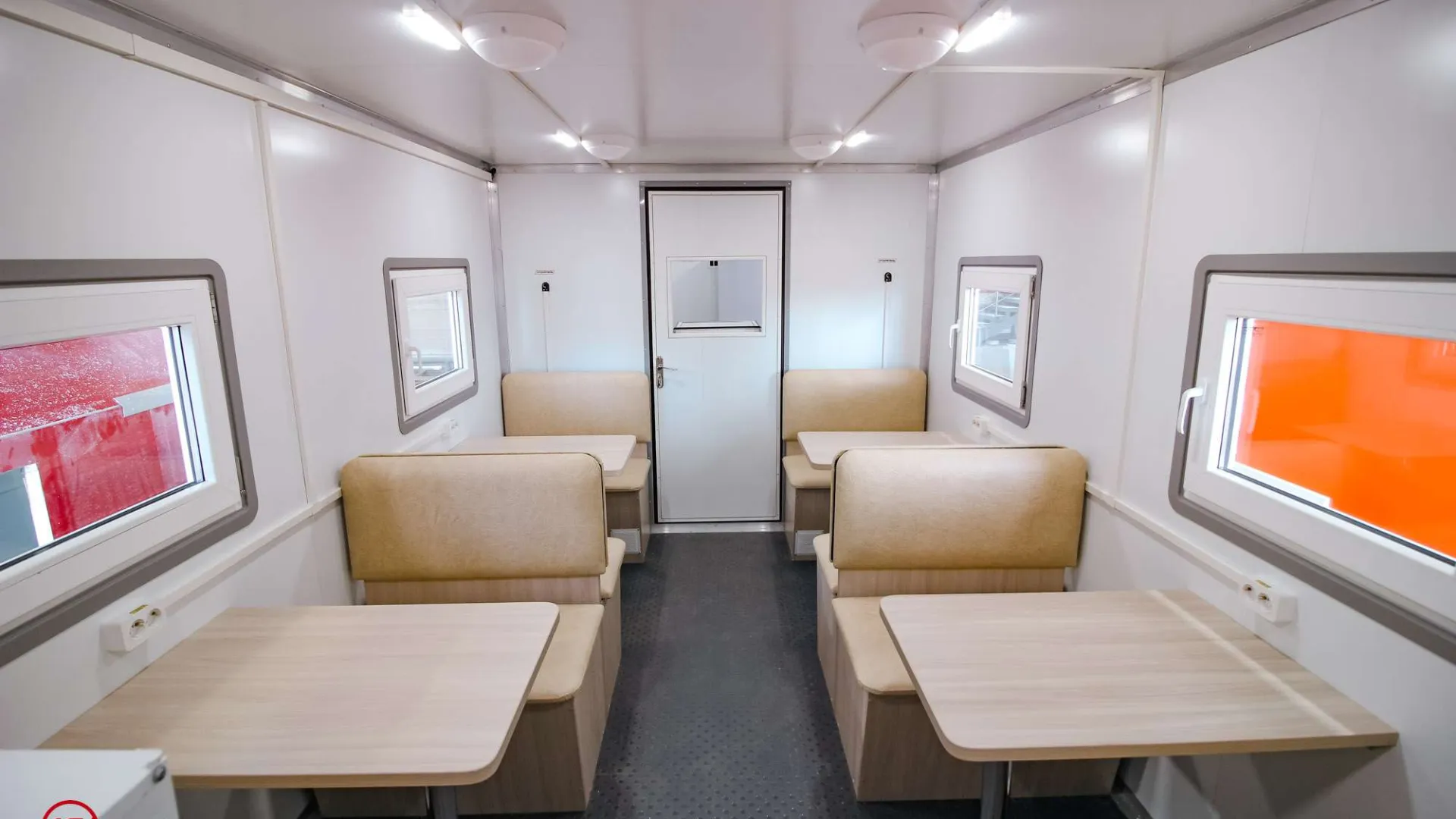 Передвижная столовая (16 мест) на шасси КамАЗ 43118-50 10