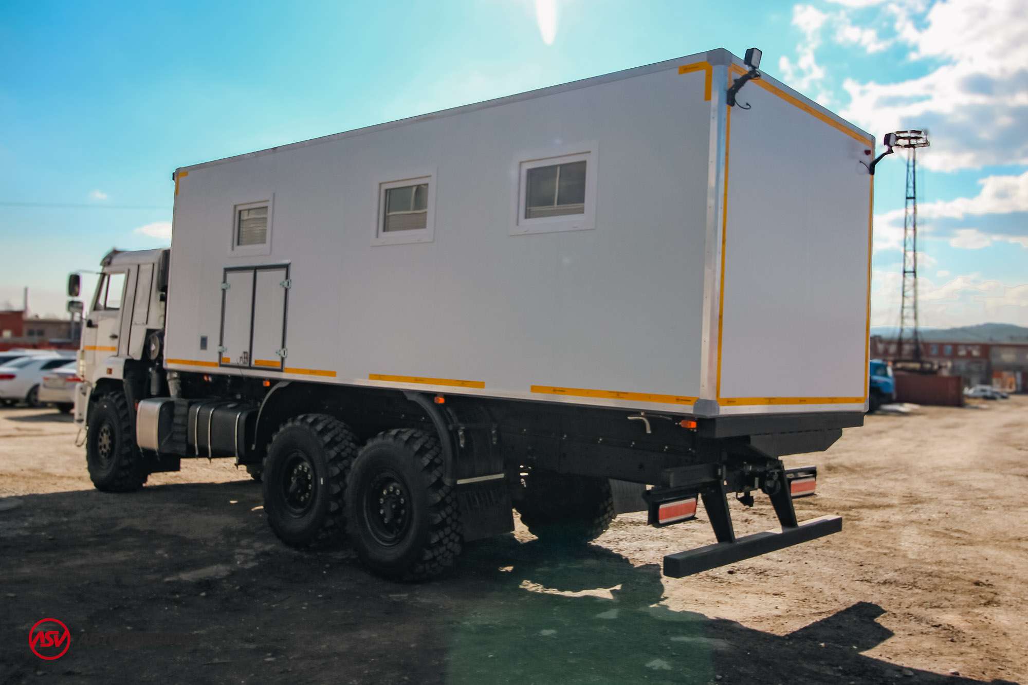 Передвижная столовая (16 мест) на шасси КамАЗ 43118-3027-50 10