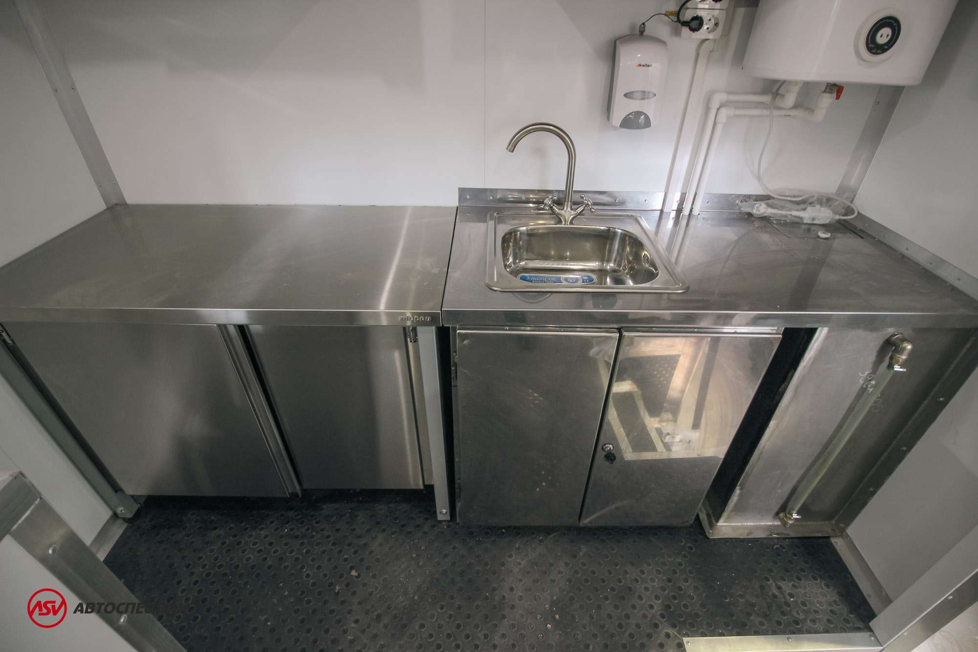 Передвижная столовая (16 мест) на шасси КамАЗ 43118-3027-50 5