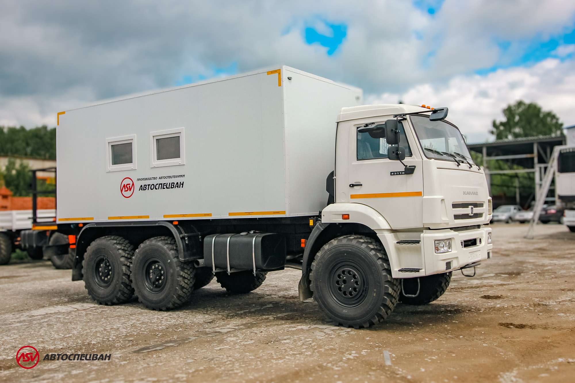 Передвижная столовая (12 мест) на шасси КАМАЗ 43118-3078-50 0