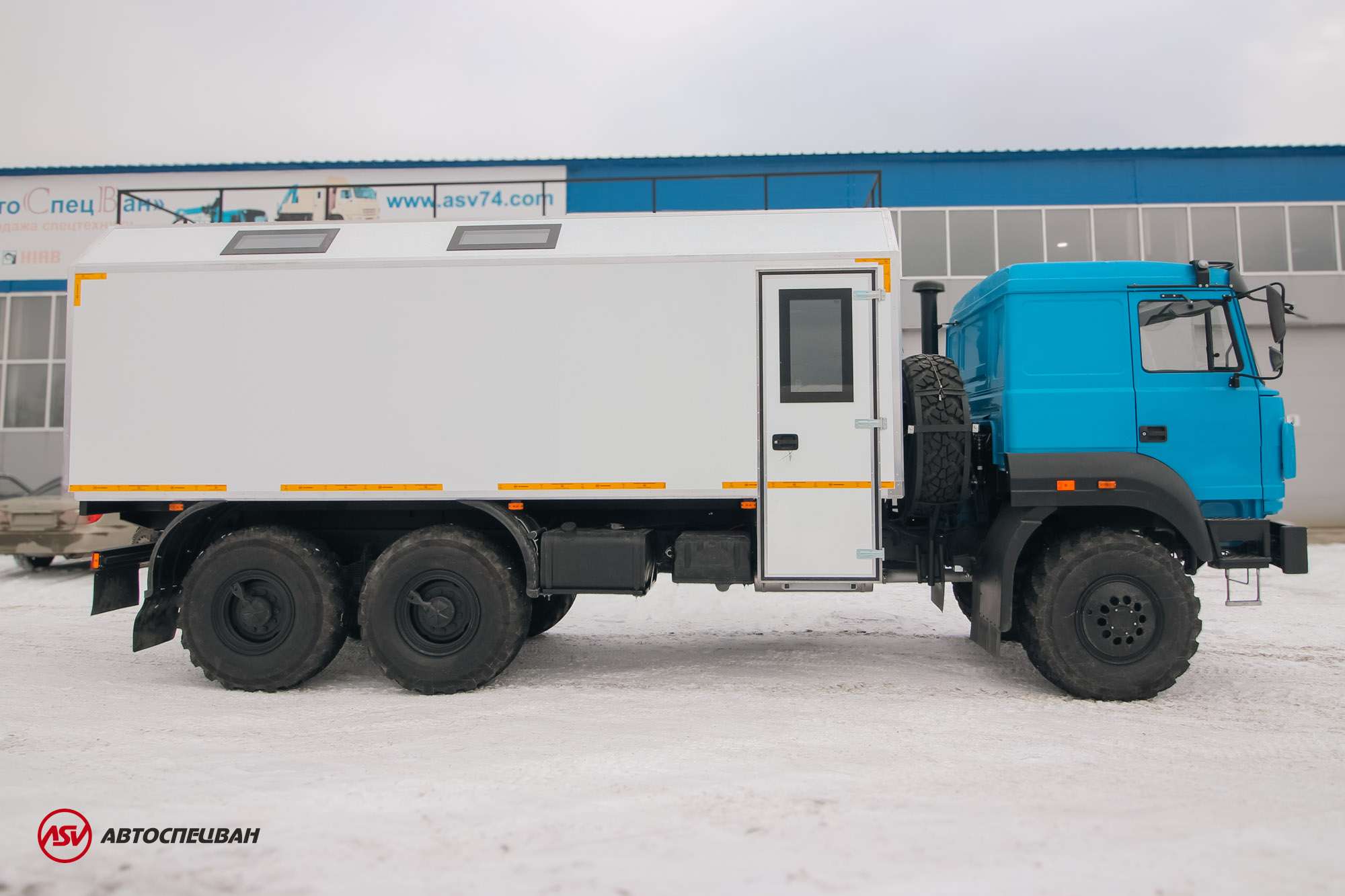 Транспортно-бытовой автомобиль ТБМ Урал 4320-4972-80Е5 1