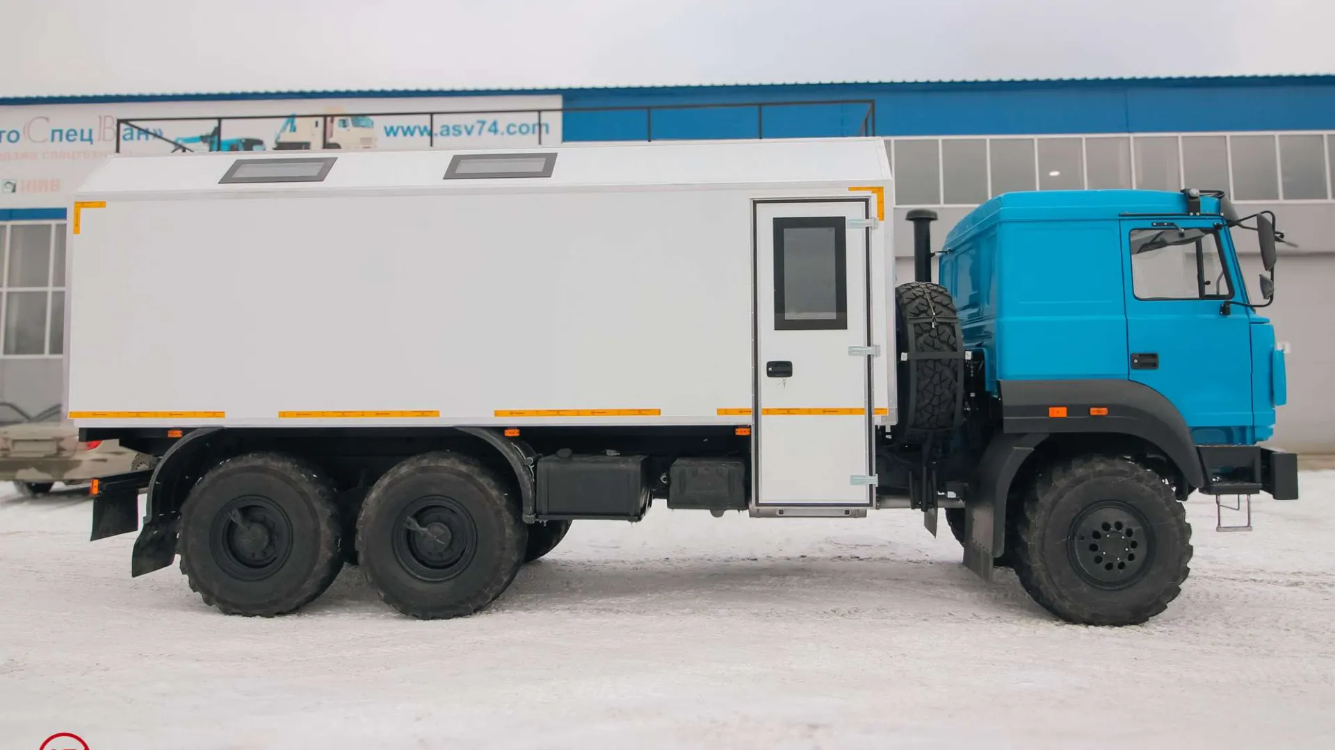 Транспортно-бытовой автомобиль ТБМ Урал 4320-4972-80Е5 1
