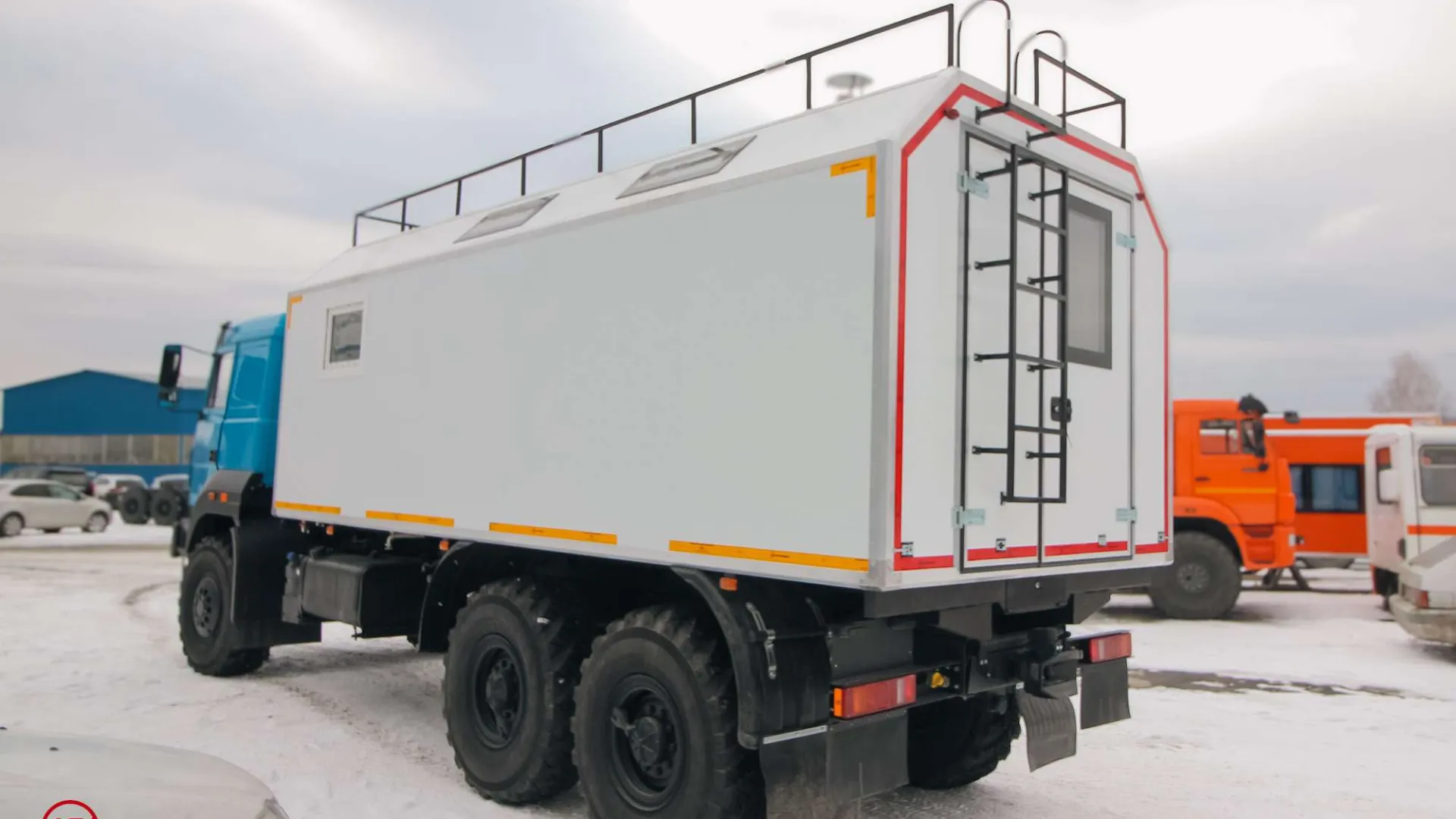 Транспортно-бытовой автомобиль ТБМ Урал 4320-4972-80Е5 3