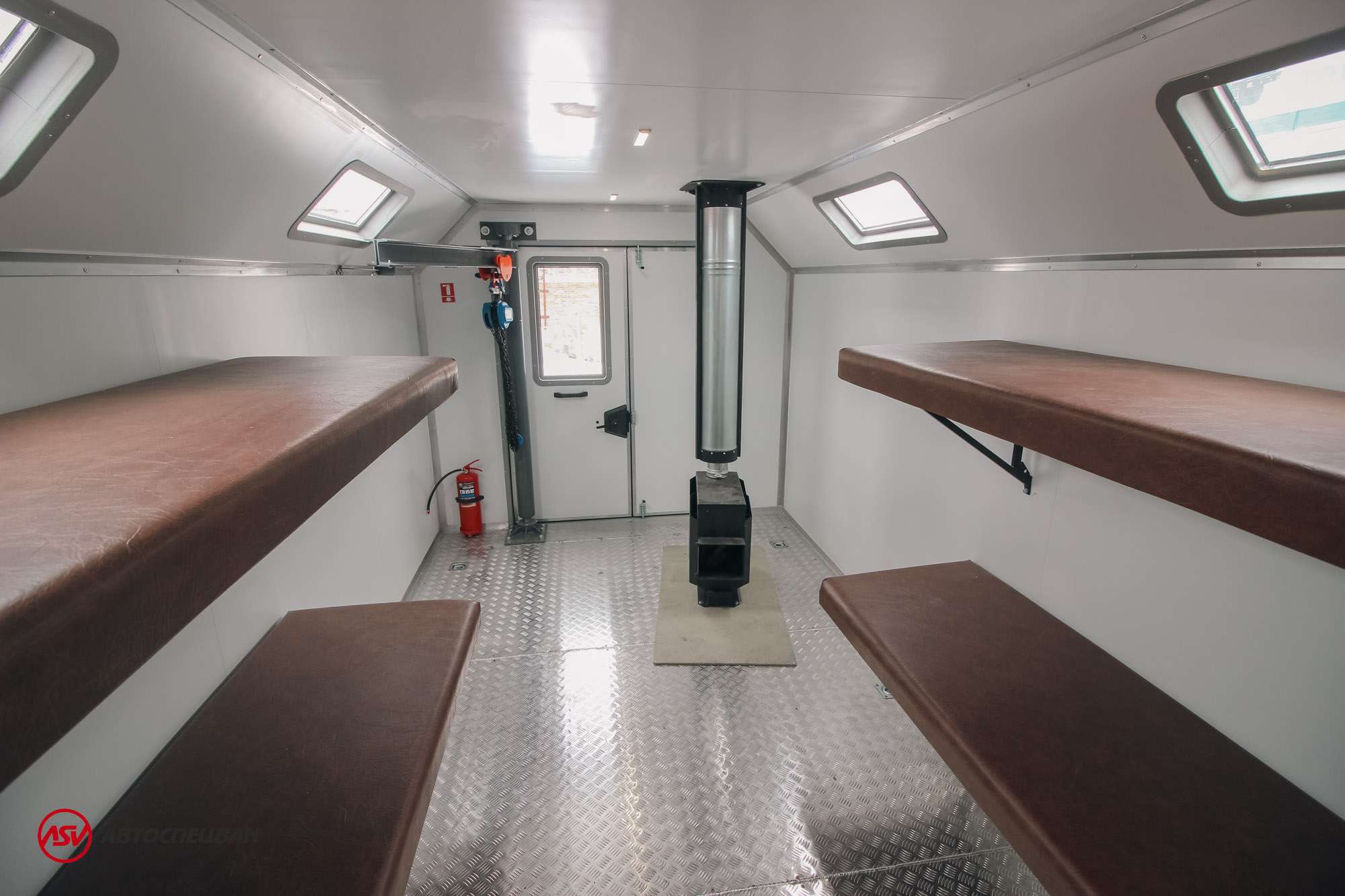 Транспортно-бытовой автомобиль ТБМ Урал 4320-4972-80Е5 6