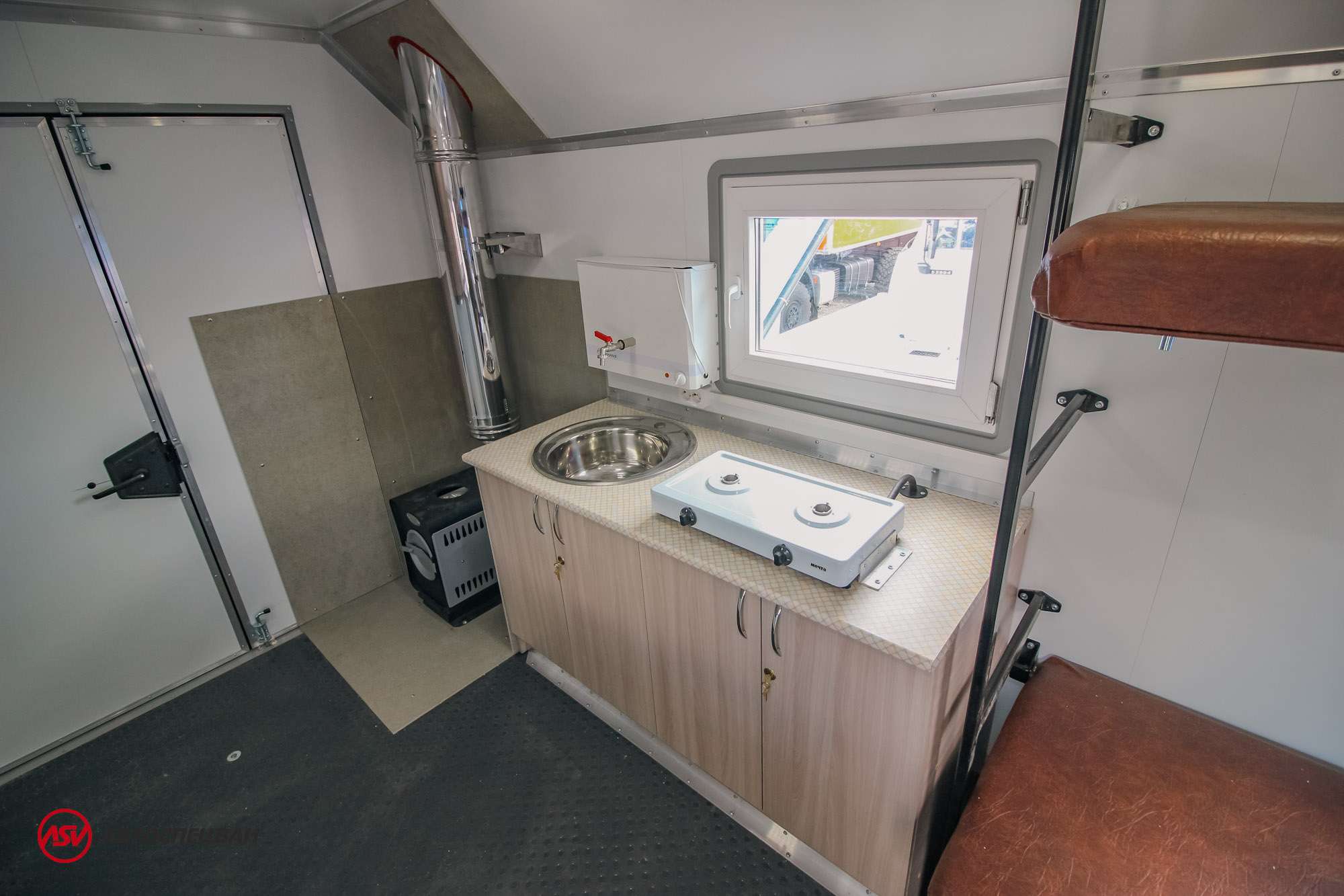 Транспортно-бытовой автомобиль ТБМ Урал 4320-4972-80 4