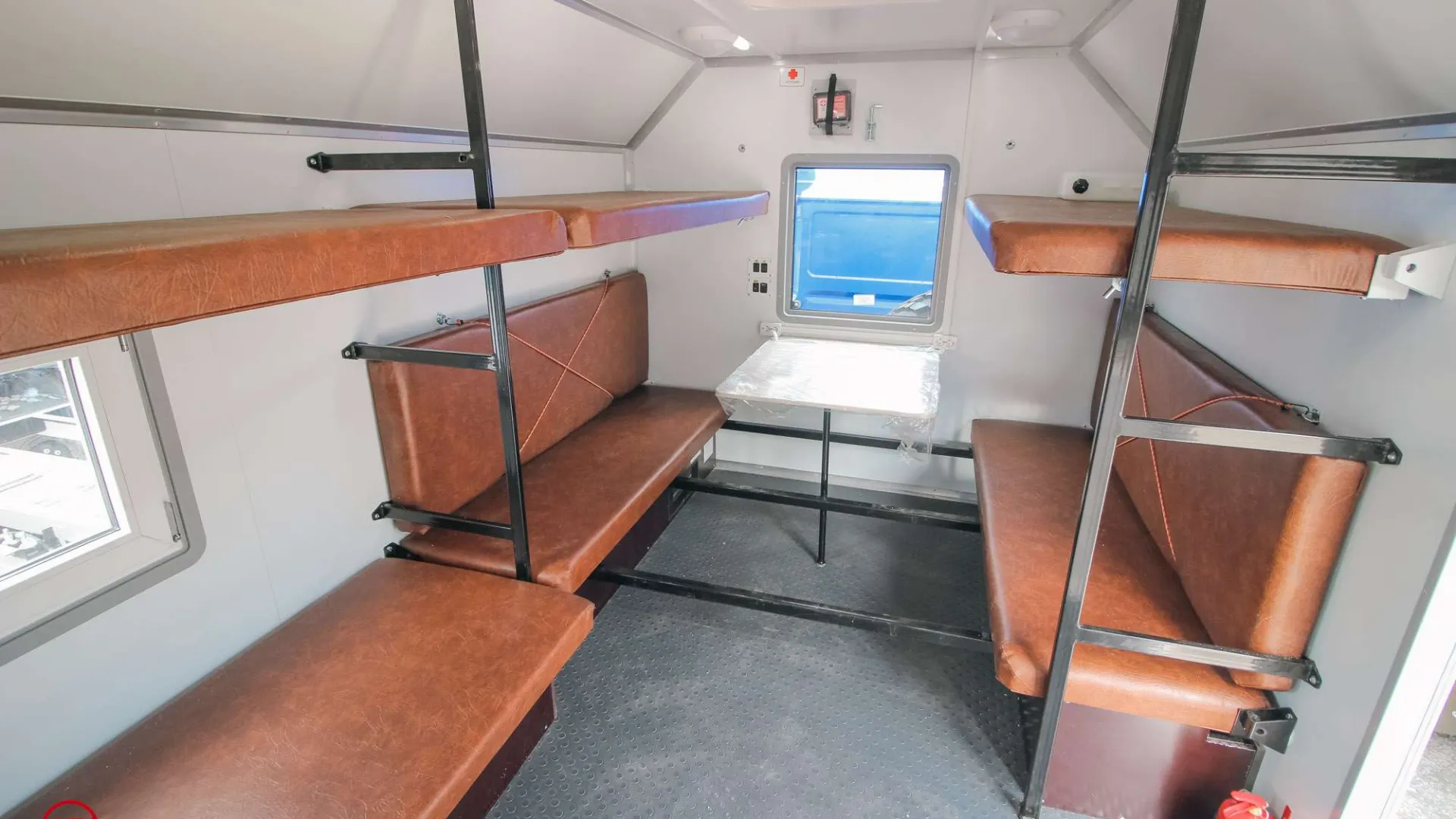 Транспортно-бытовой автомобиль ТБМ Урал 4320-4972-80 5