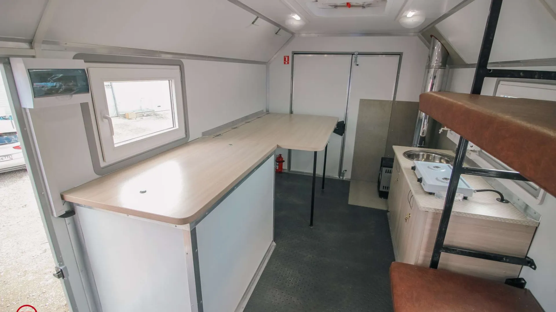 Транспортно-бытовой автомобиль ТБМ Урал 4320-4972-80 8