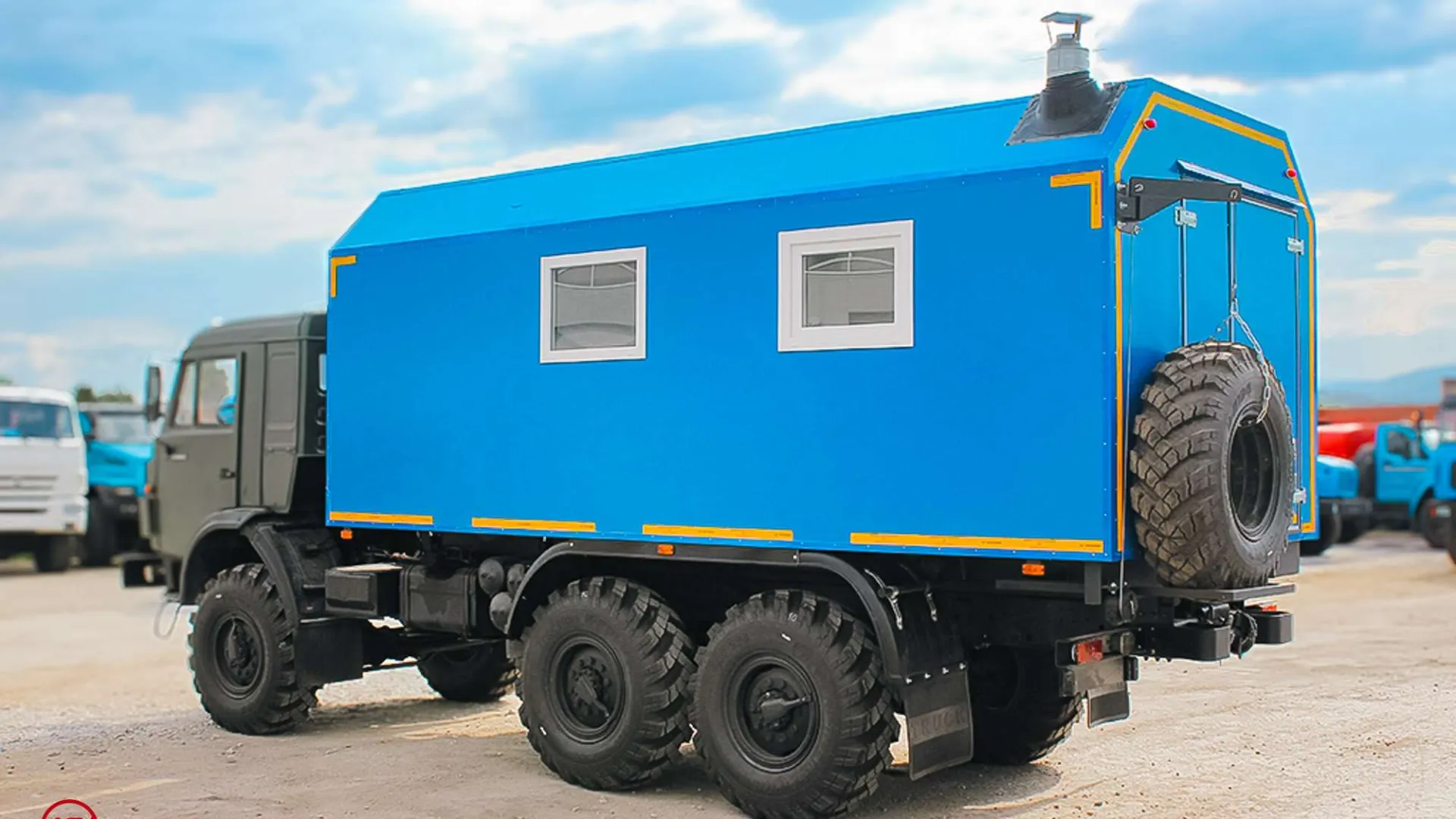 Транспортно бытовой автомобиль ТБМ на шасси КАМАЗ 4310 2