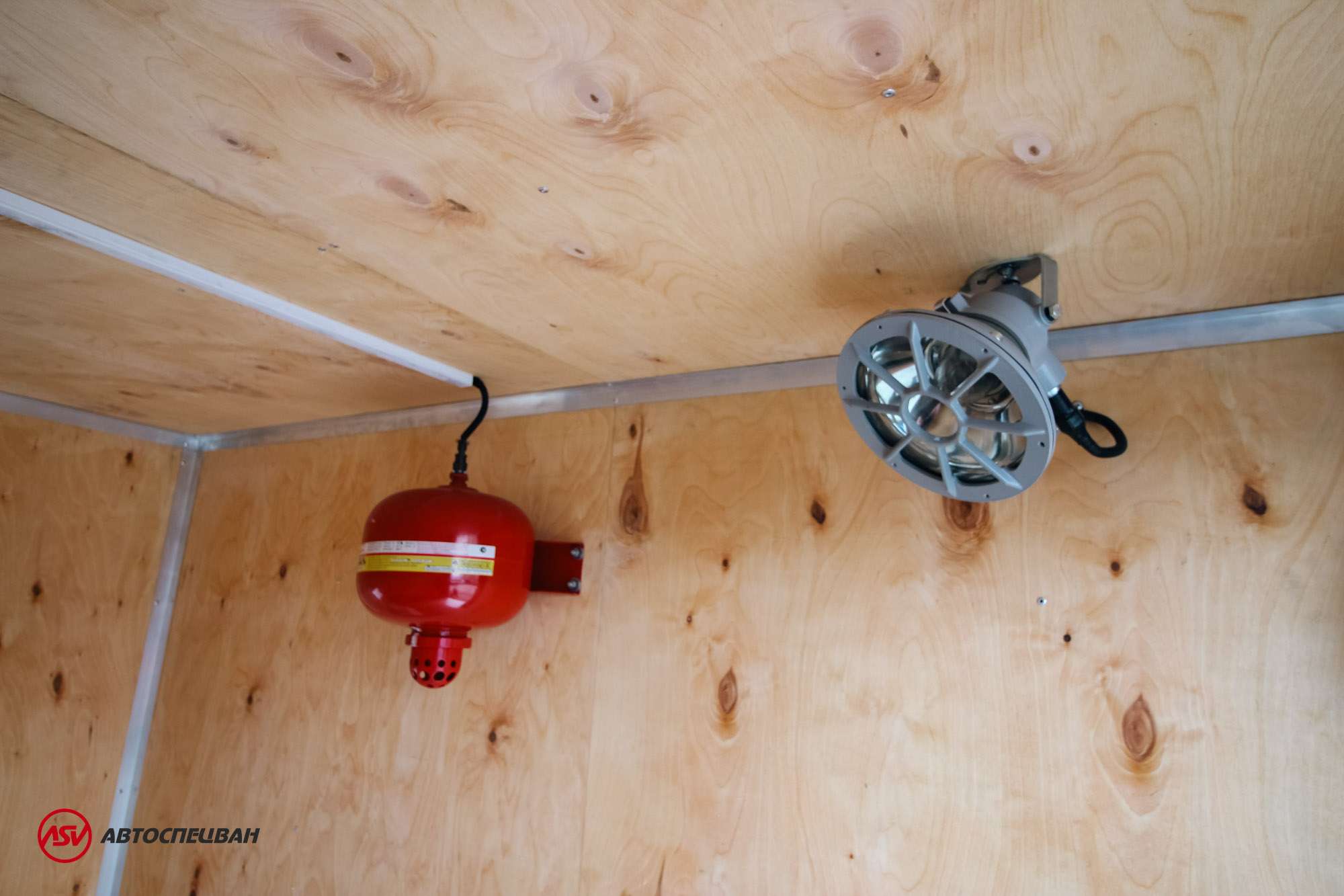 Автомобиль для взрывчатых веществ КамАЗ 65115 8