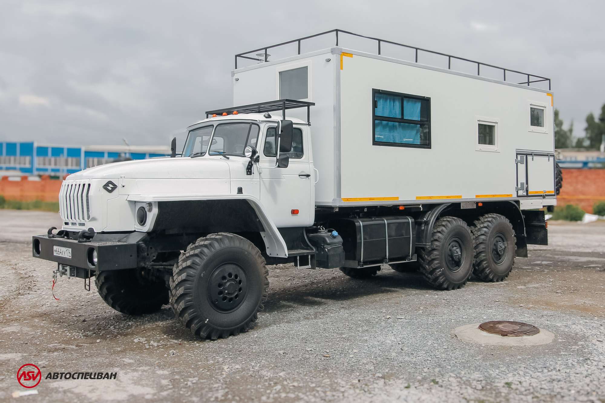 Транспортно-бытовой автомобиль ТБМ Урал 4320-1912-60Е5 1