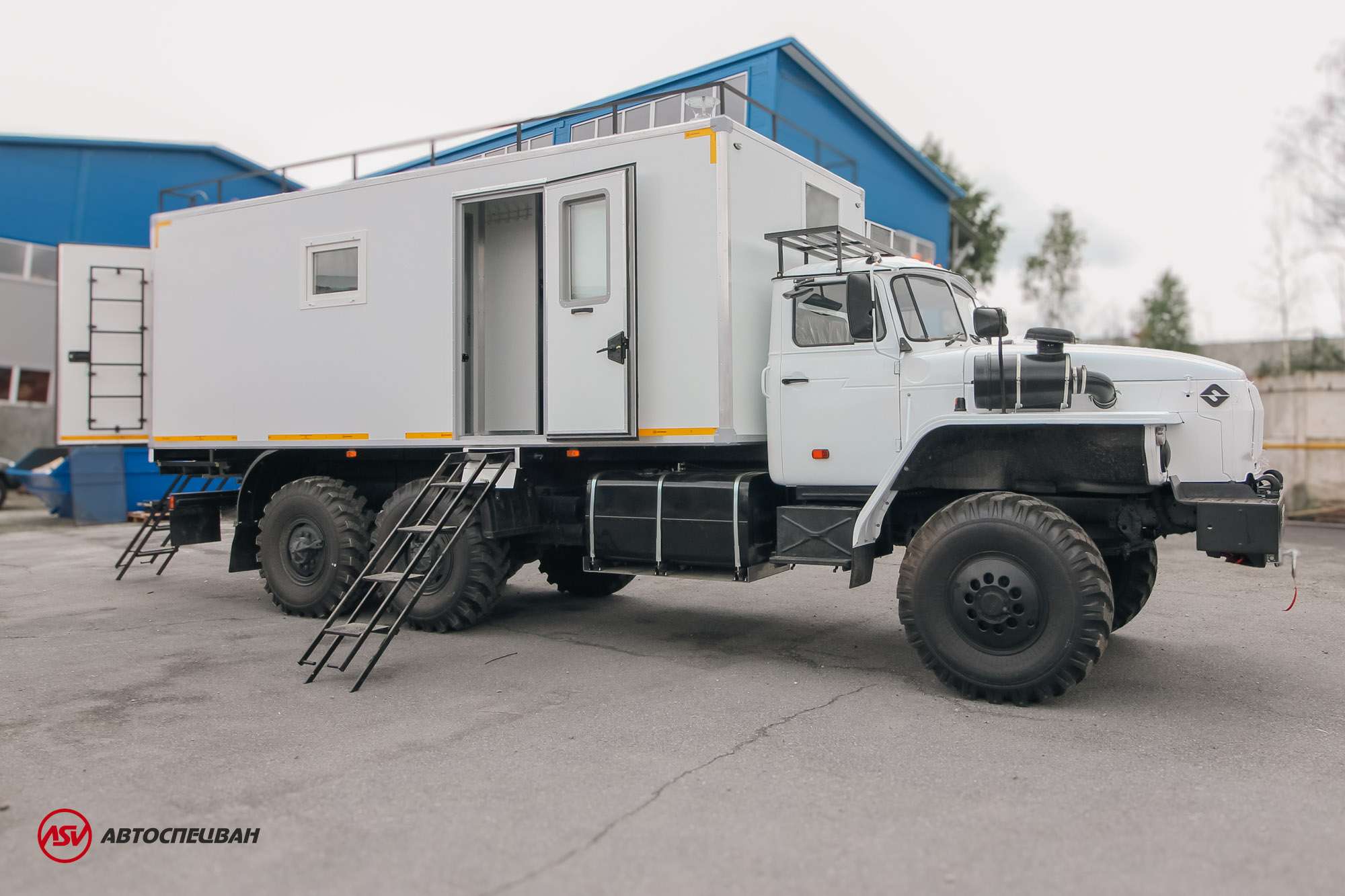 Транспортно-бытовой автомобиль ТБМ Урал 4320-1912-60Е5 4