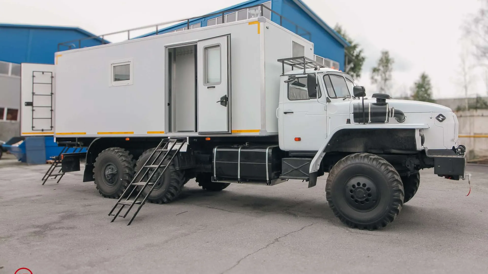 Транспортно-бытовой автомобиль ТБМ Урал 4320-1912-60Е5 4
