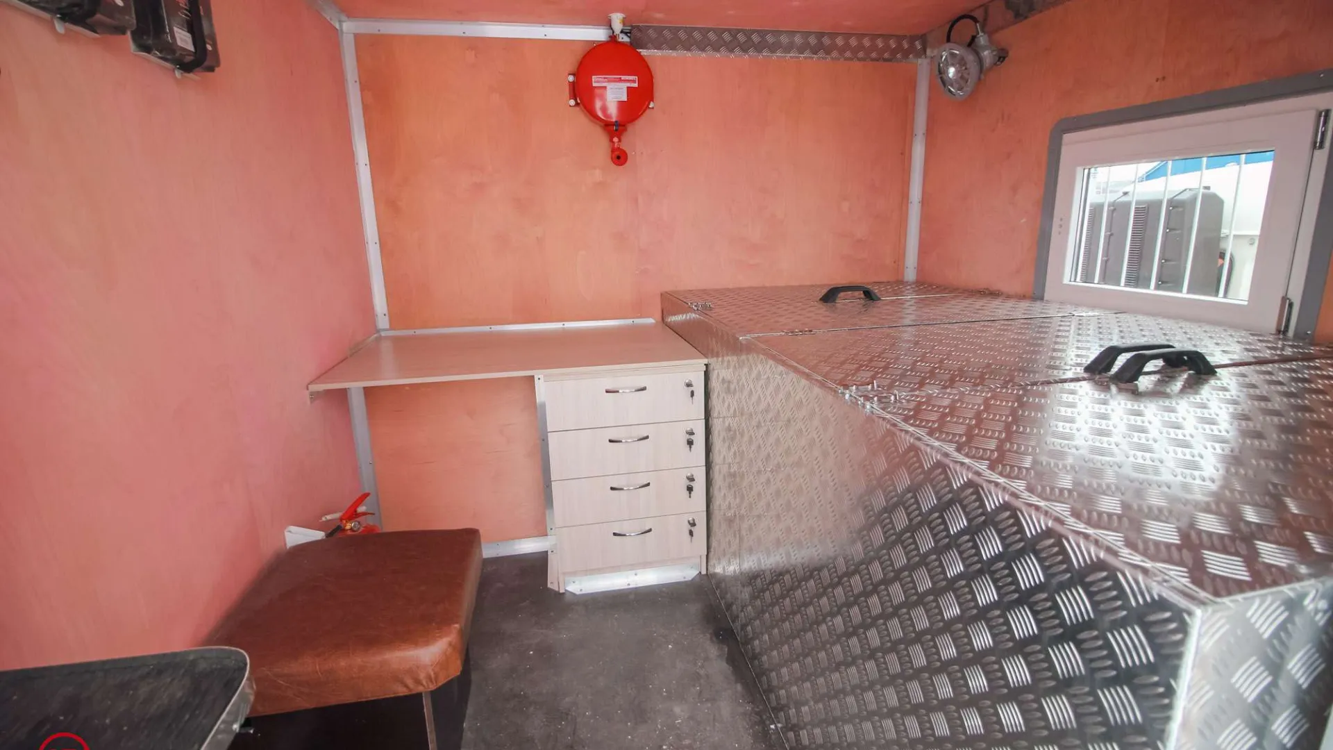 Автомобиль для перевозки взрывчатых веществ (EX/III). КамАЗ 43118-50. 7