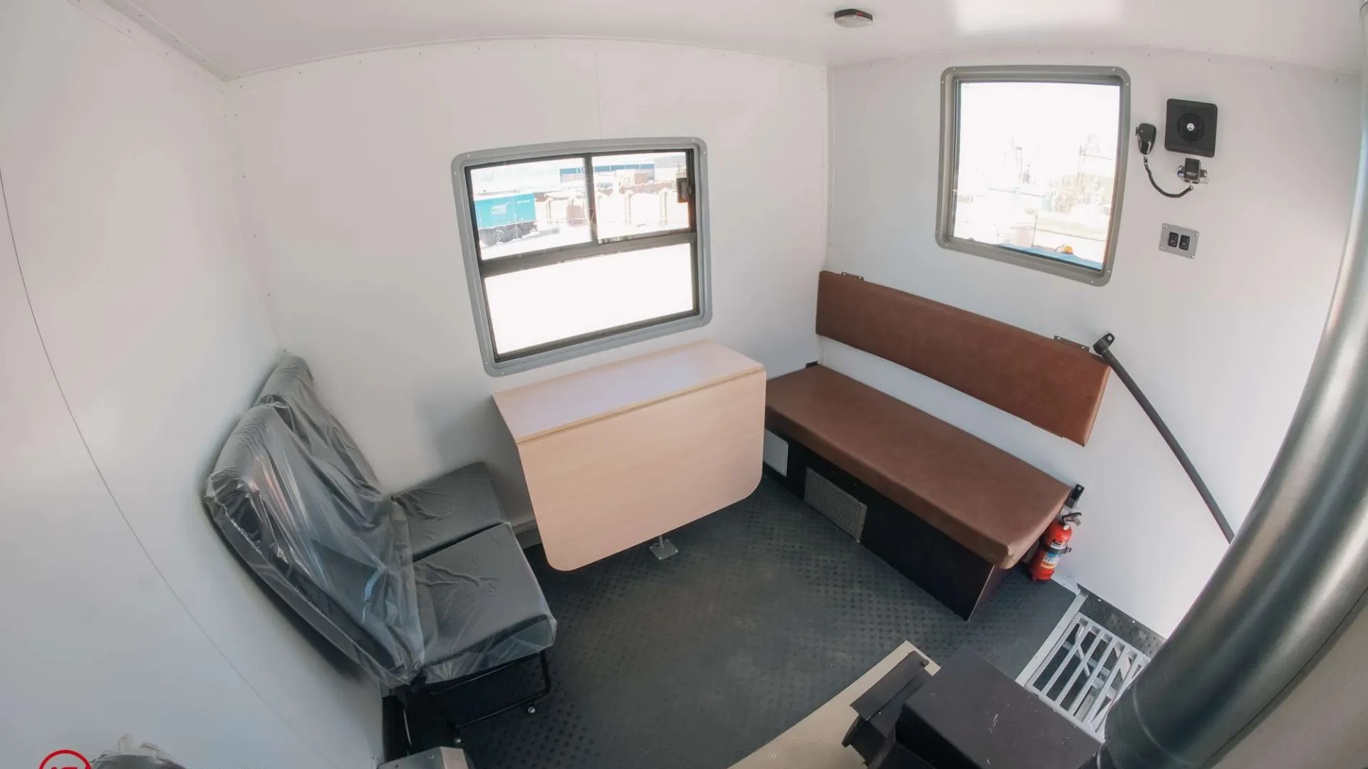 Транспортно-бытовой автомобиль ТБМ Урал 4320-1112-71М с бортовой платформой 4
