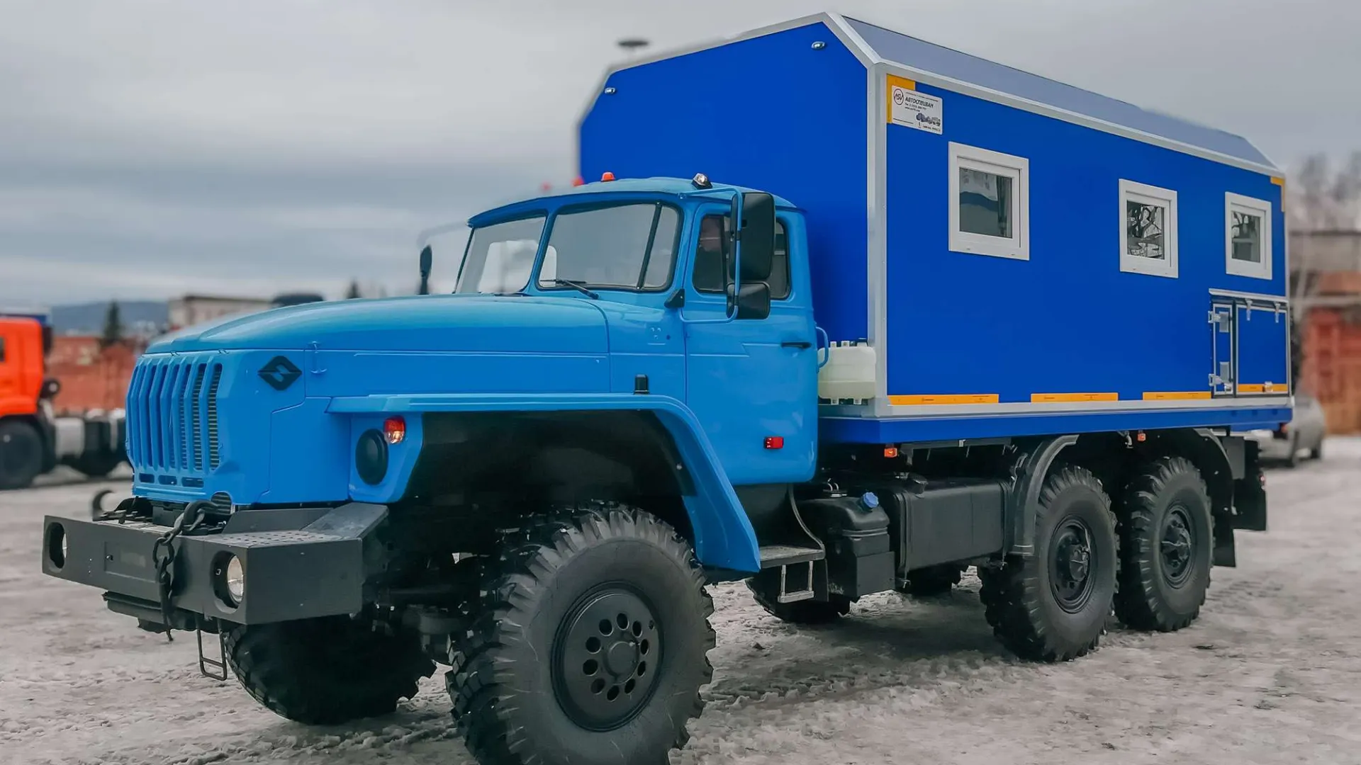 Транспортно-бытовой автомобиль ТБМ Урал 4320-1112-61 1