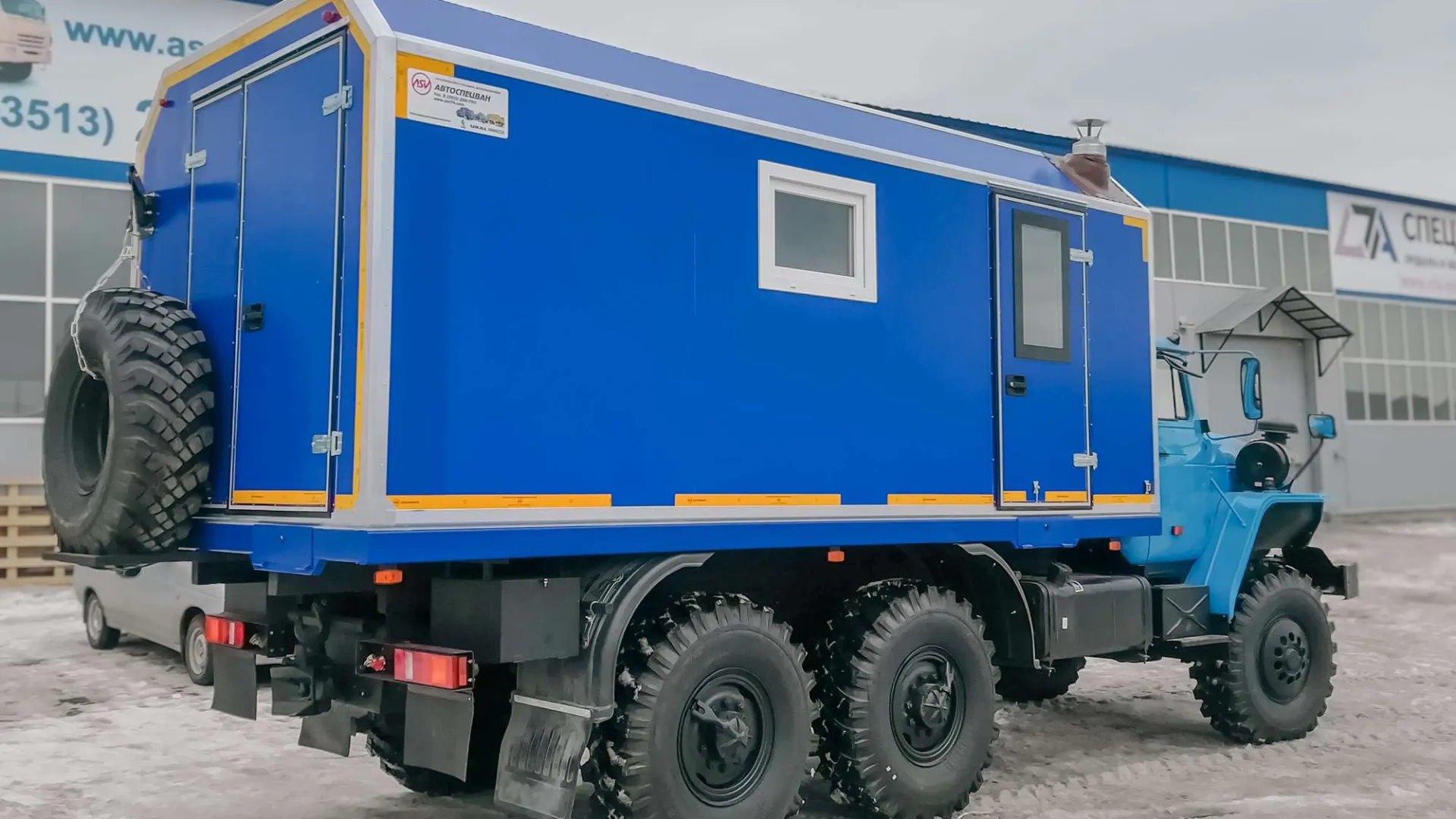 Транспортно-бытовой автомобиль ТБМ Урал 4320-1112-61 3